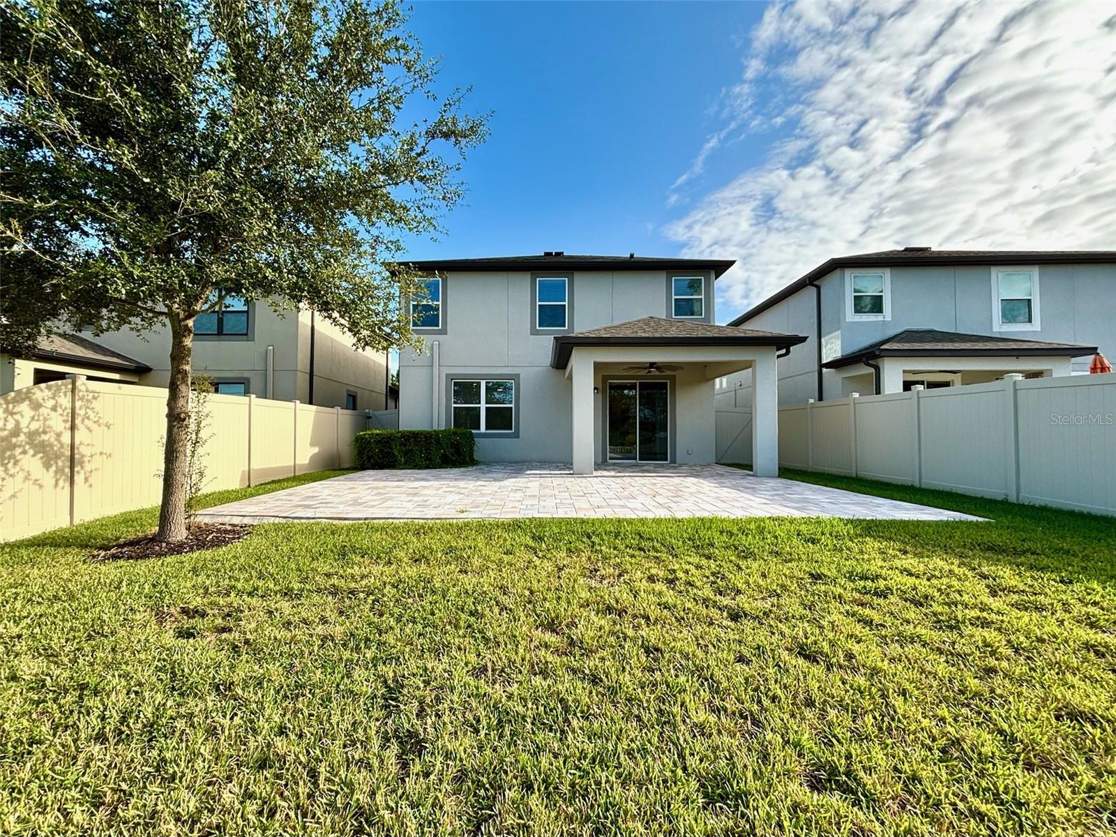 Image 33 of 37 For 19592 Breynia Drive