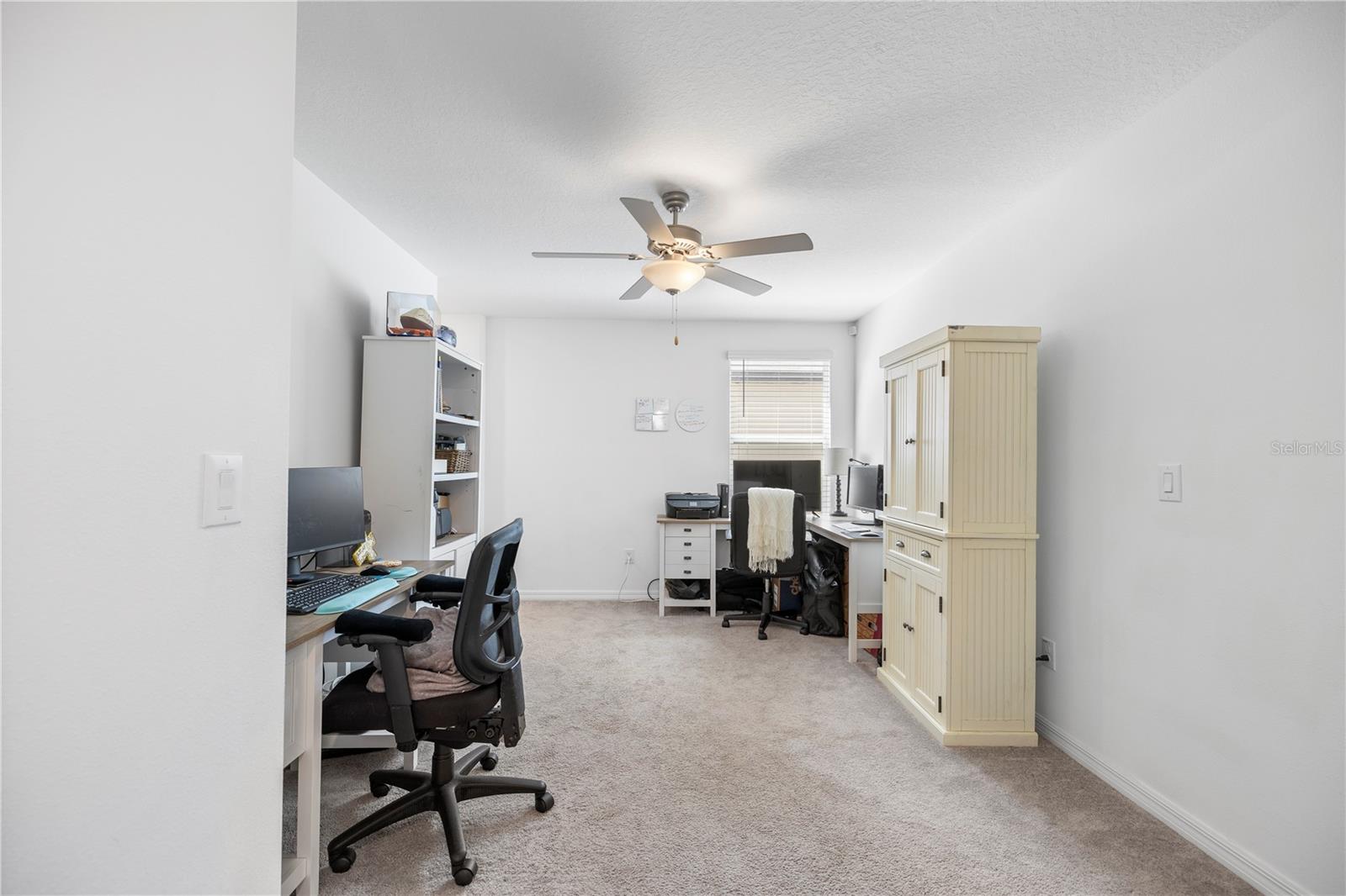 Listing photo id 17 for 9919 Aqua Miles Path