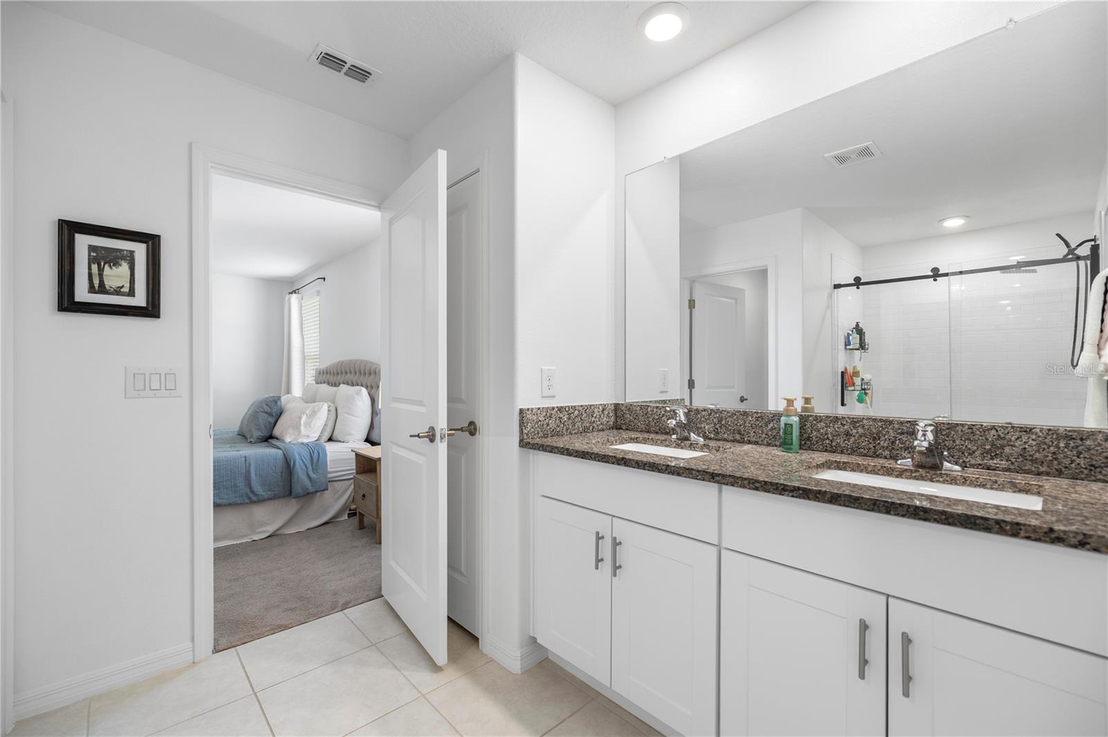 Listing photo id 19 for 9919 Aqua Miles Path