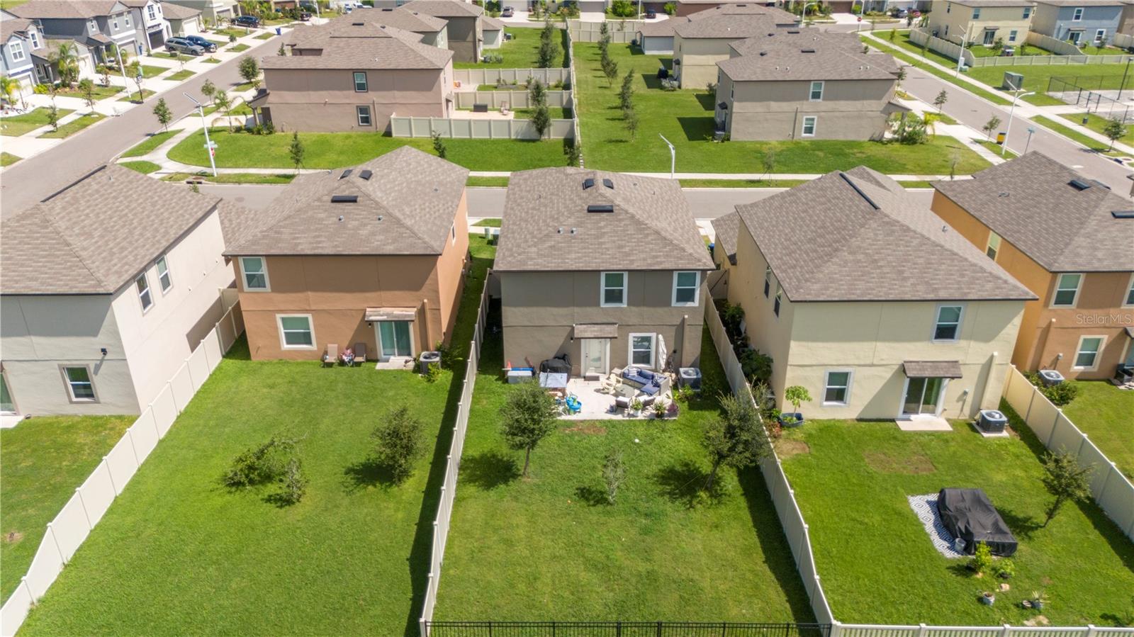 Listing photo id 37 for 9919 Aqua Miles Path