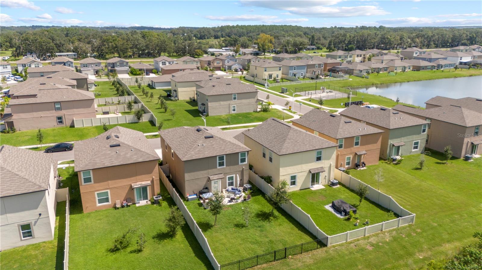 Listing photo id 45 for 9919 Aqua Miles Path