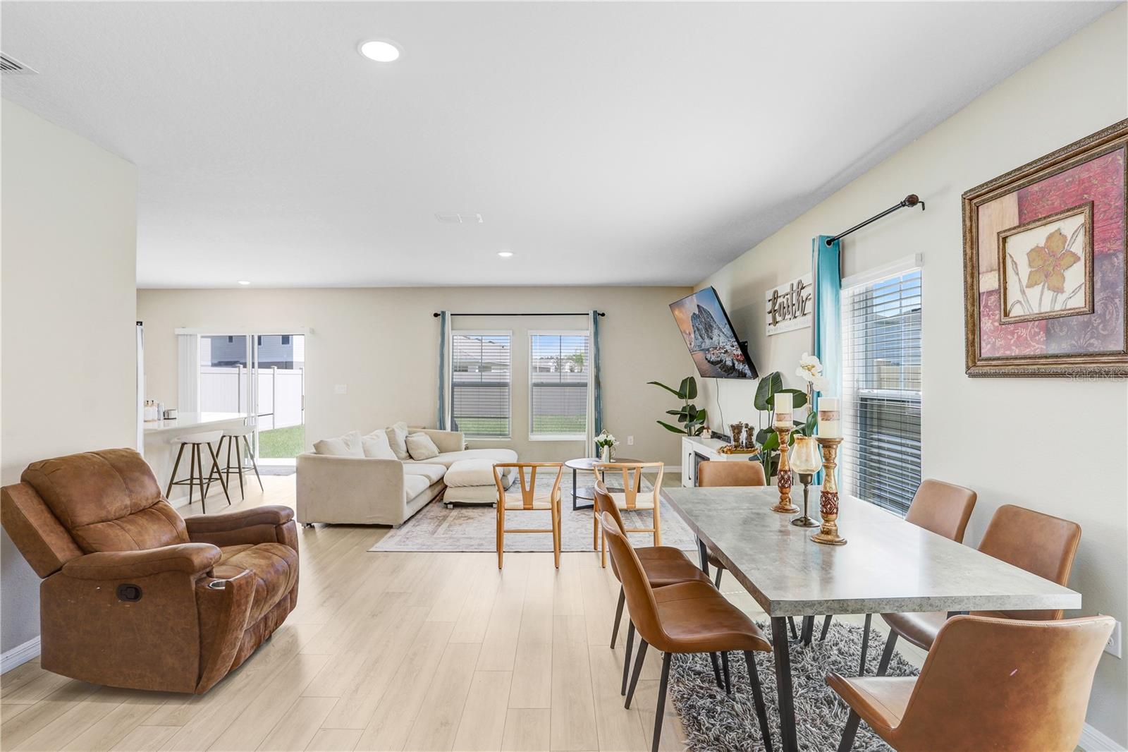 Image 14 of 37 For 7704 Twin Leaf Terrace