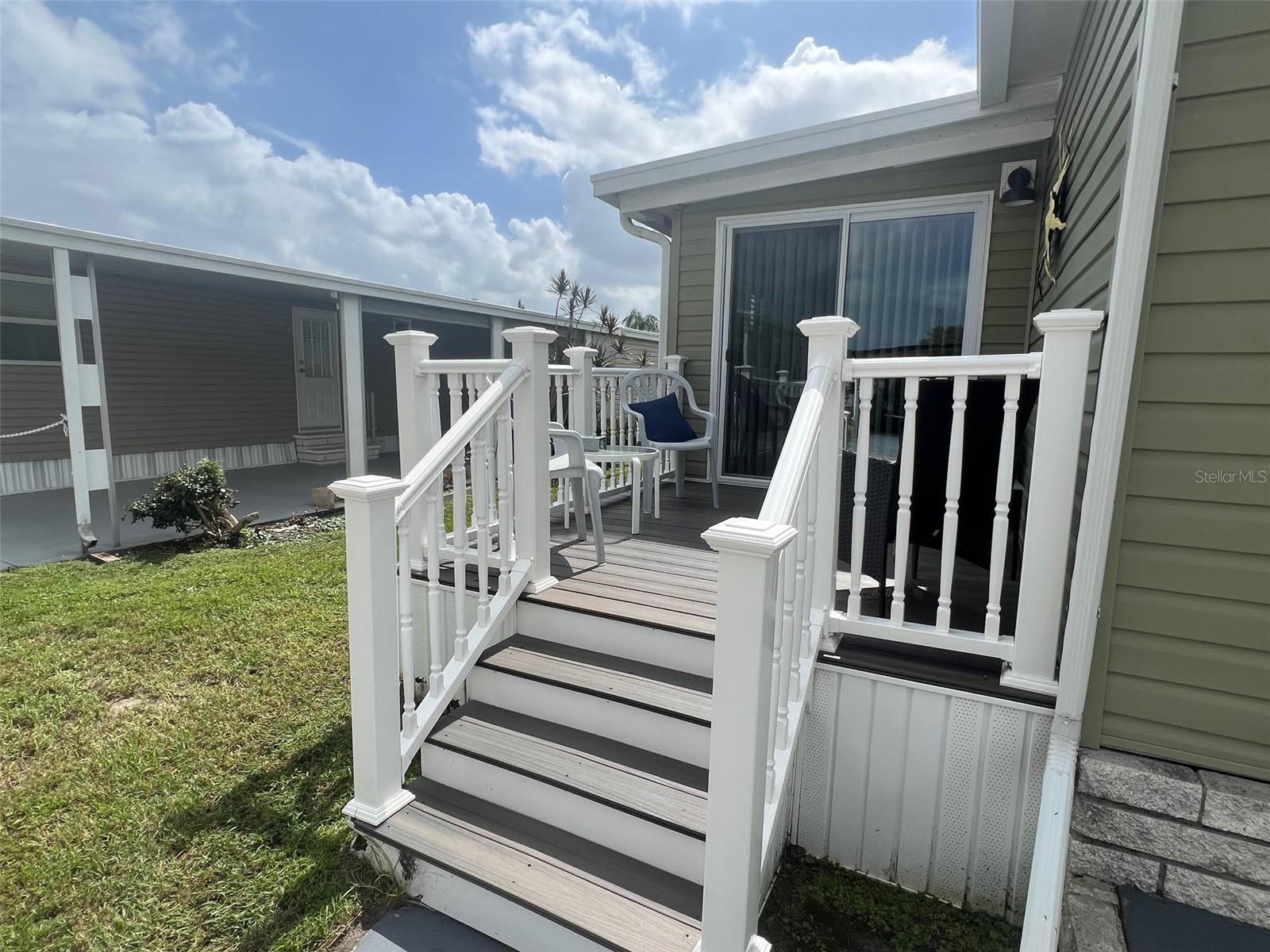 Image 4 of 31 For 11300 124th Avenue 117