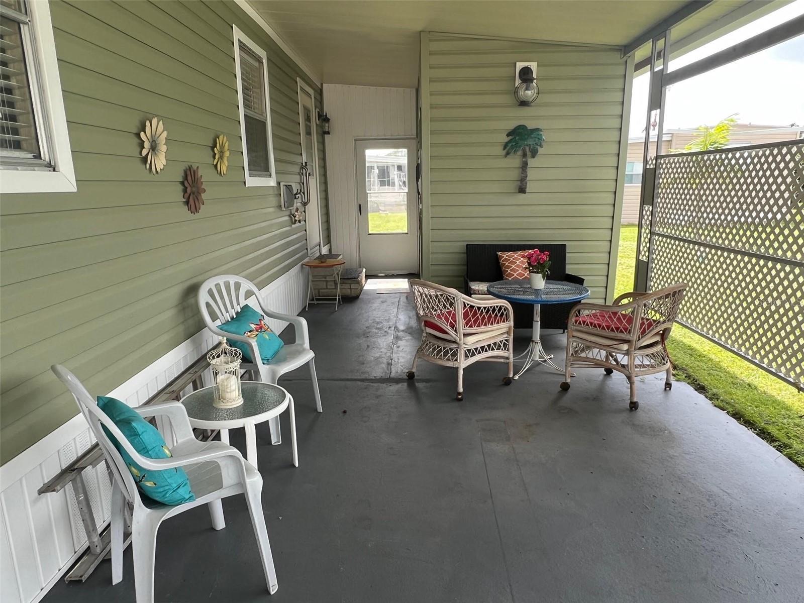 Image 7 of 31 For 11300 124th Avenue 117