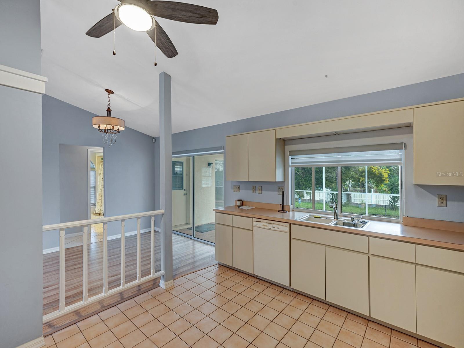 Image 9 of 29 For 10454 Ventura Drive