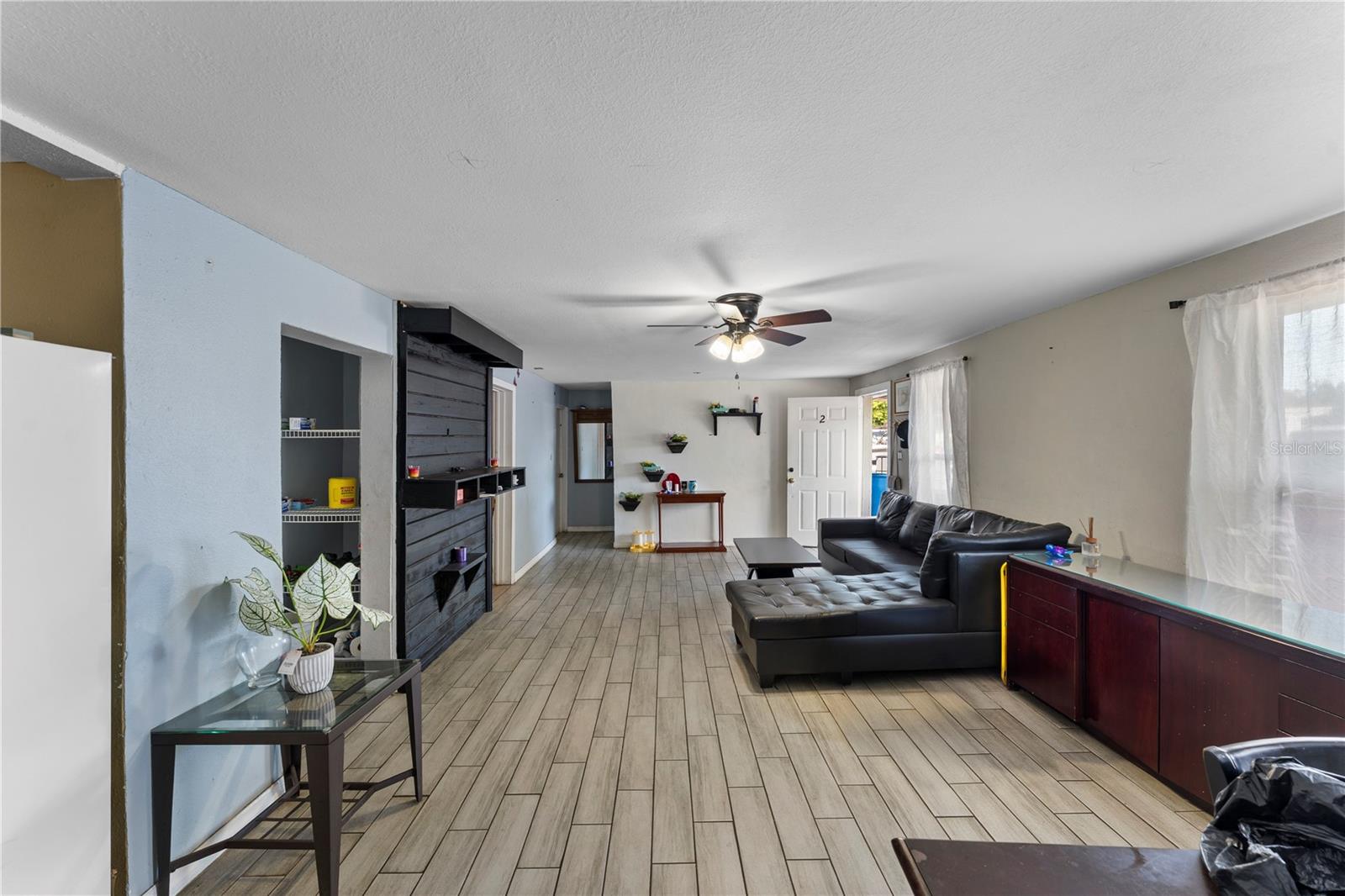 Image 9 of 38 For 5712 15th Street E