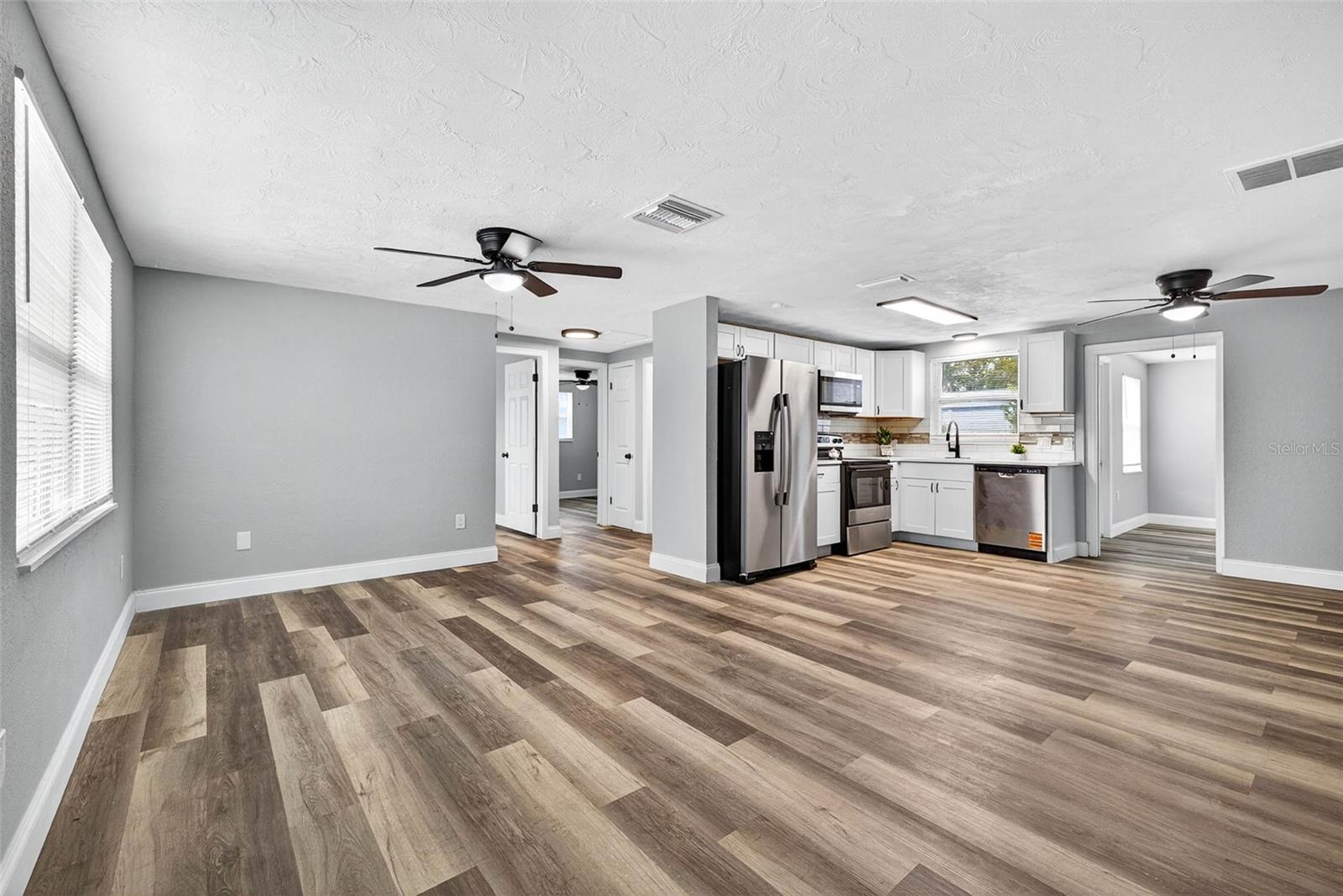 Image 8 of 13 For 6019 7th Avenue