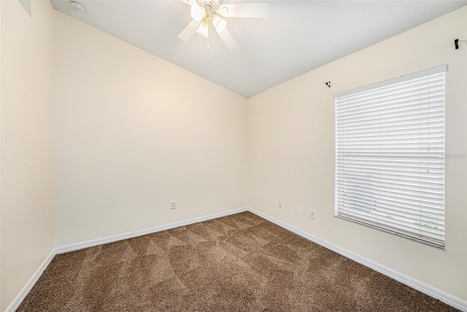 Image 11 of 24 For 7924 Carriage Pointe Drive