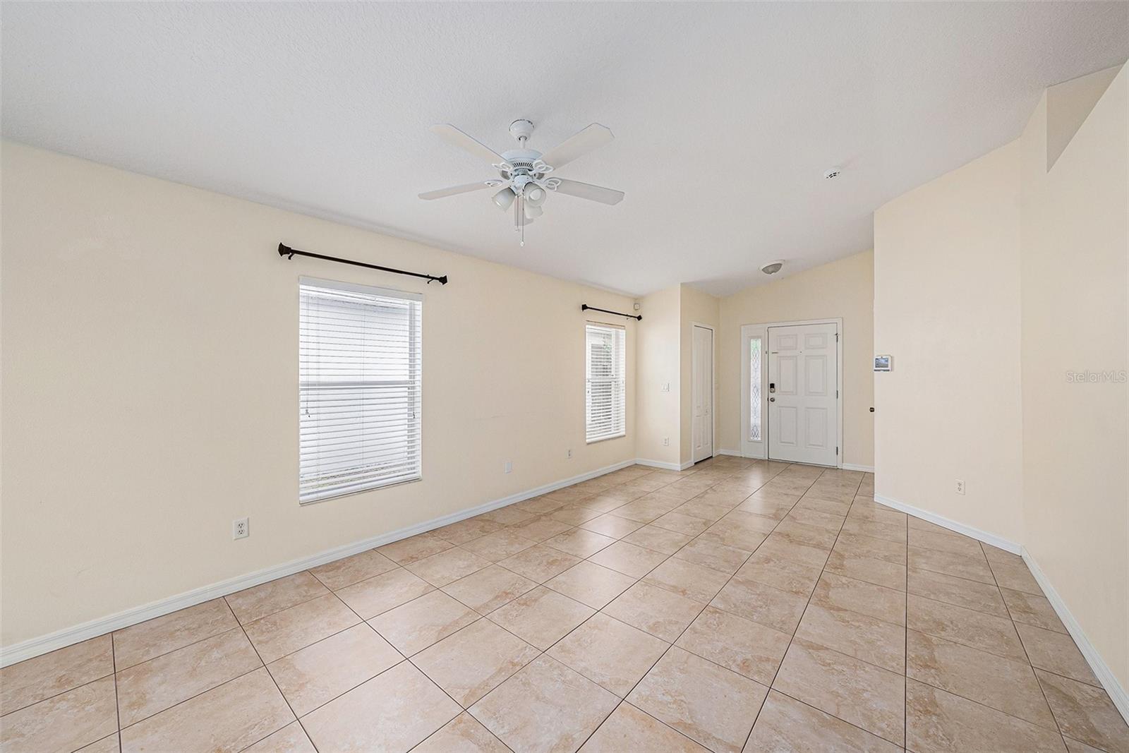 Image 6 of 24 For 7924 Carriage Pointe Drive