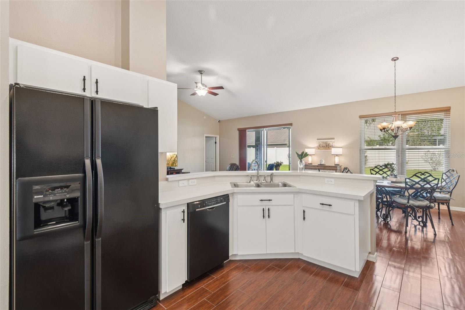 Image 19 of 74 For 28239 Brokenmead Path