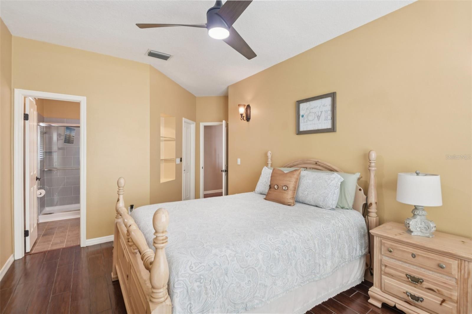 Image 23 of 74 For 28239 Brokenmead Path