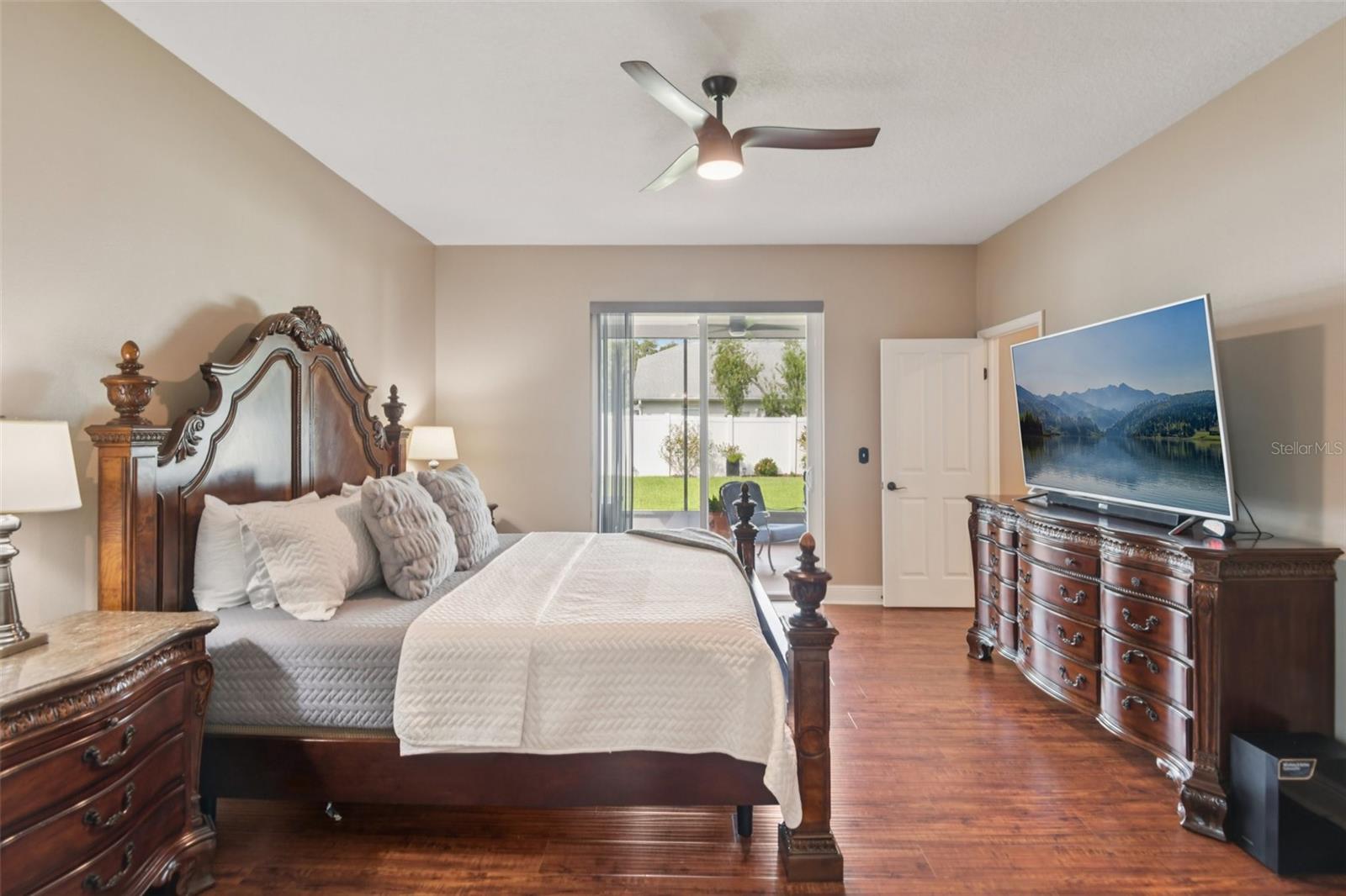 Image 33 of 74 For 28239 Brokenmead Path