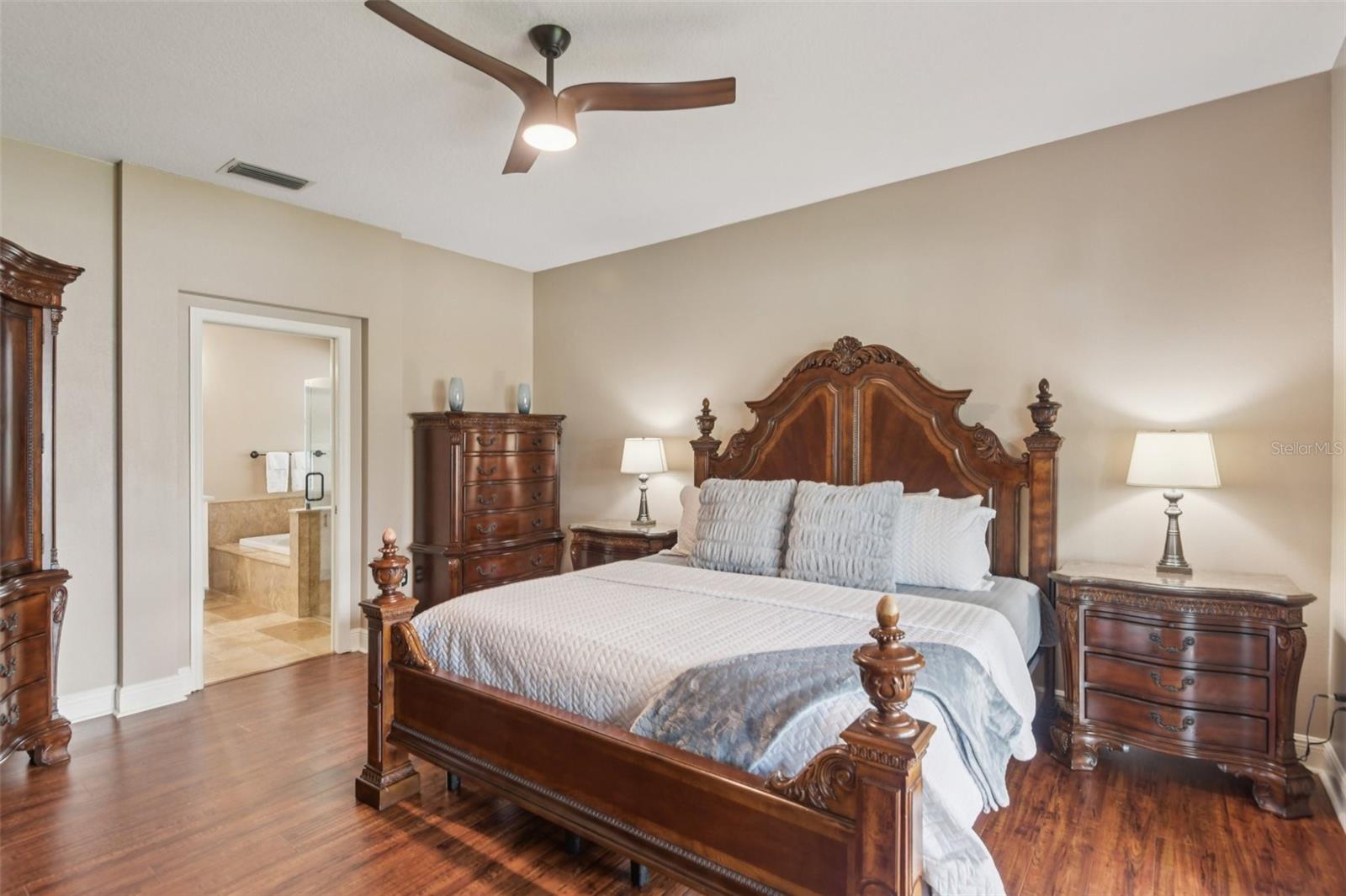 Image 4 of 74 For 28239 Brokenmead Path