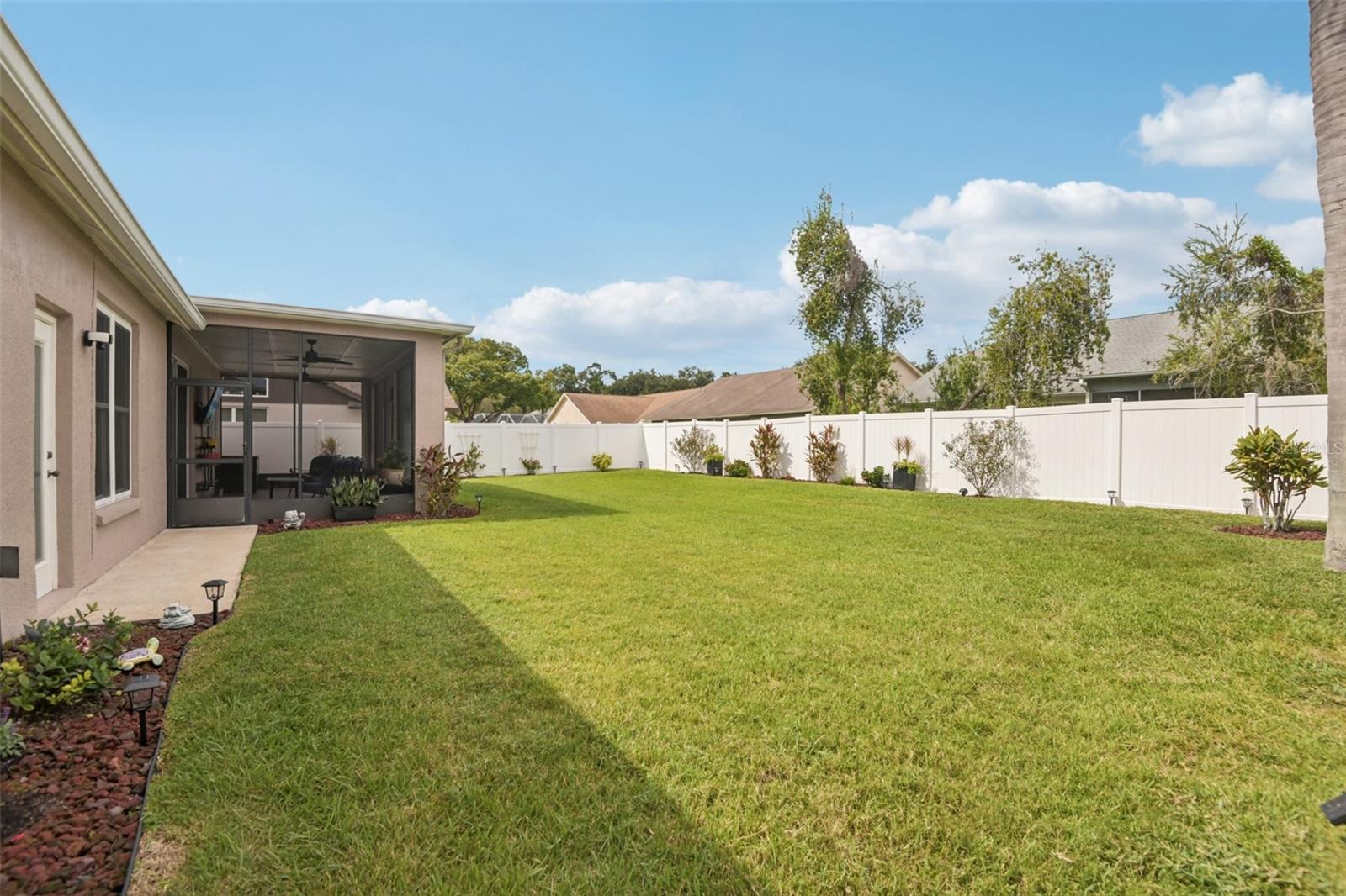 Image 41 of 74 For 28239 Brokenmead Path