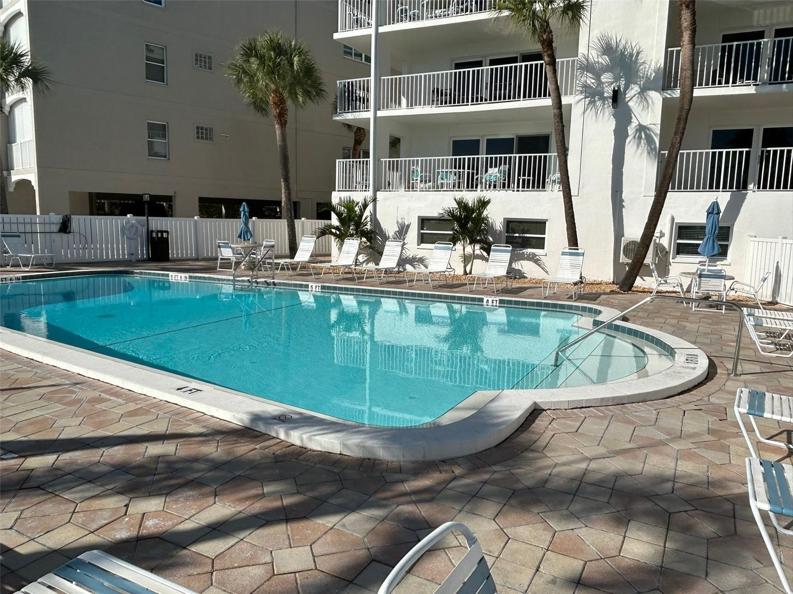 Image 32 of 40 For 19610 Gulf Blvd  206