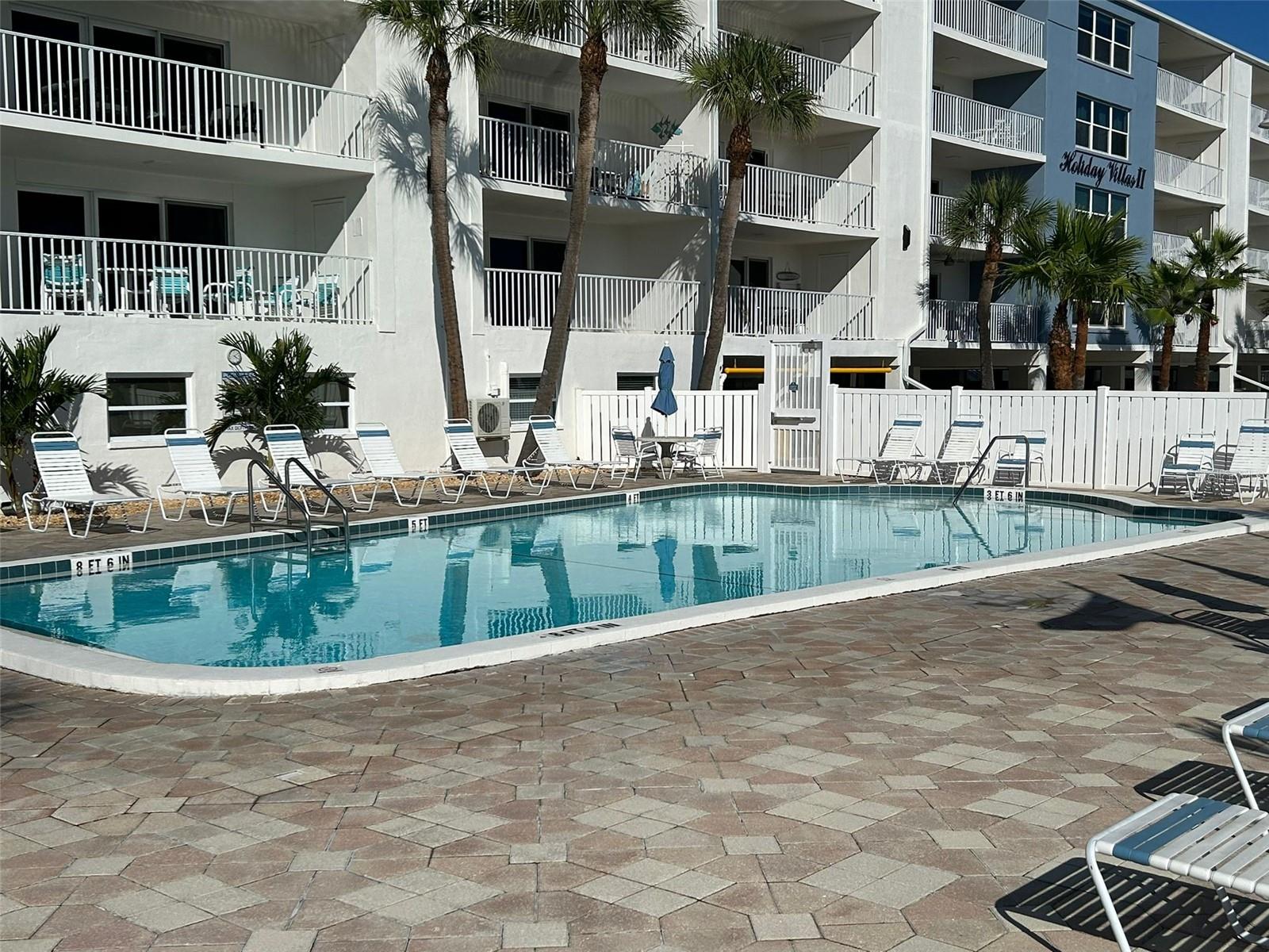 Image 34 of 40 For 19610 Gulf Blvd  206