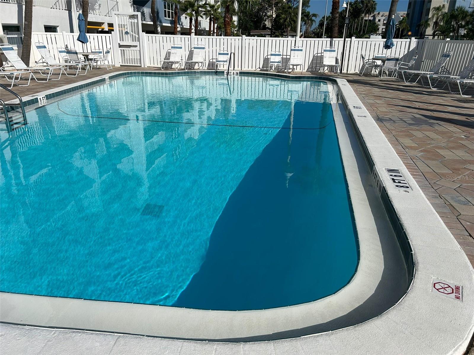 Image 41 of 70 For 19610 Gulf Blvd 206