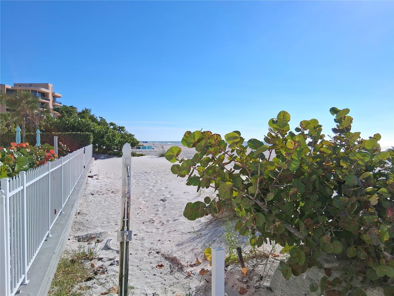 Image 53 of 70 For 19610 Gulf Blvd 206