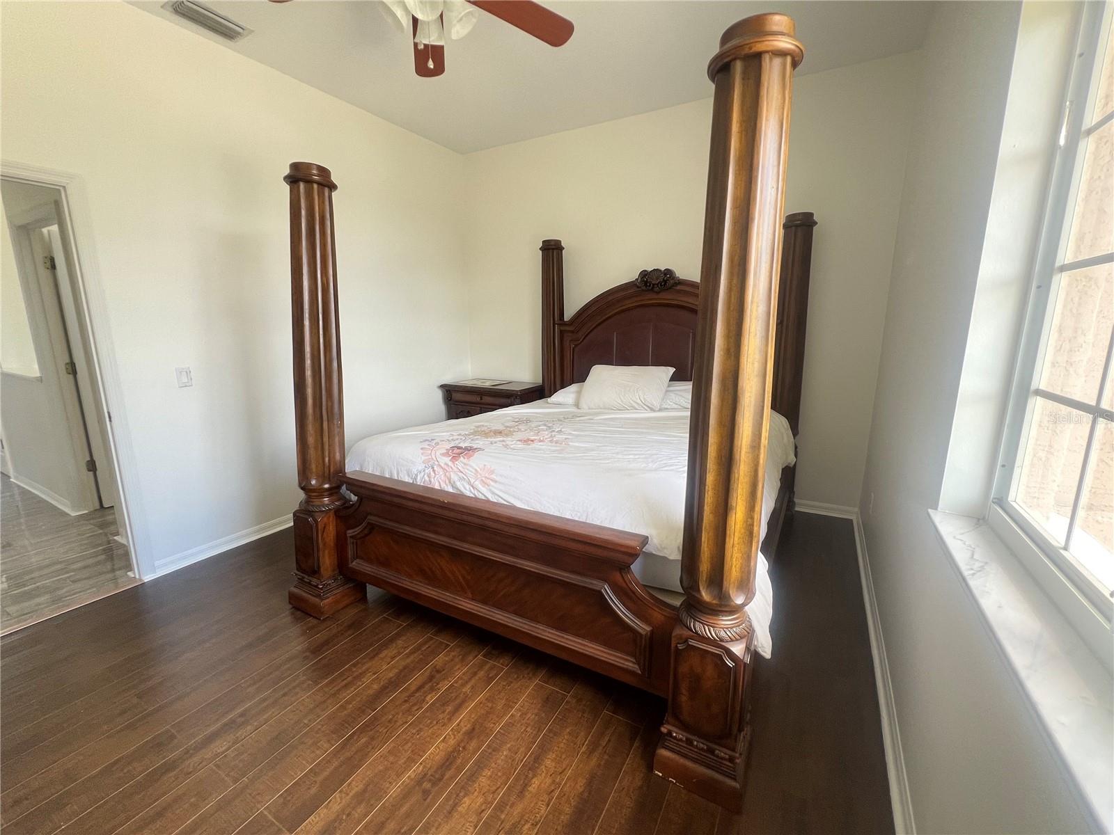 Image 8 of 18 For 6222 Laurel Creek Trail