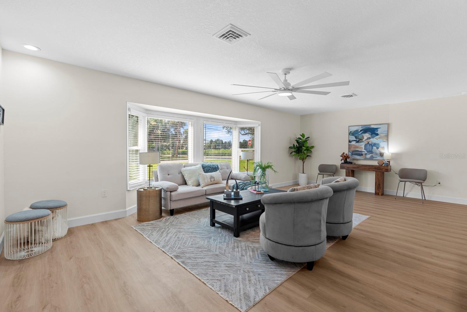 Image 10 of 68 For 4631 Sunset Boulevard