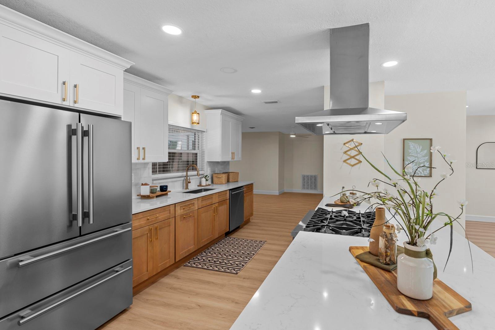 Image 14 of 68 For 4631 Sunset Boulevard