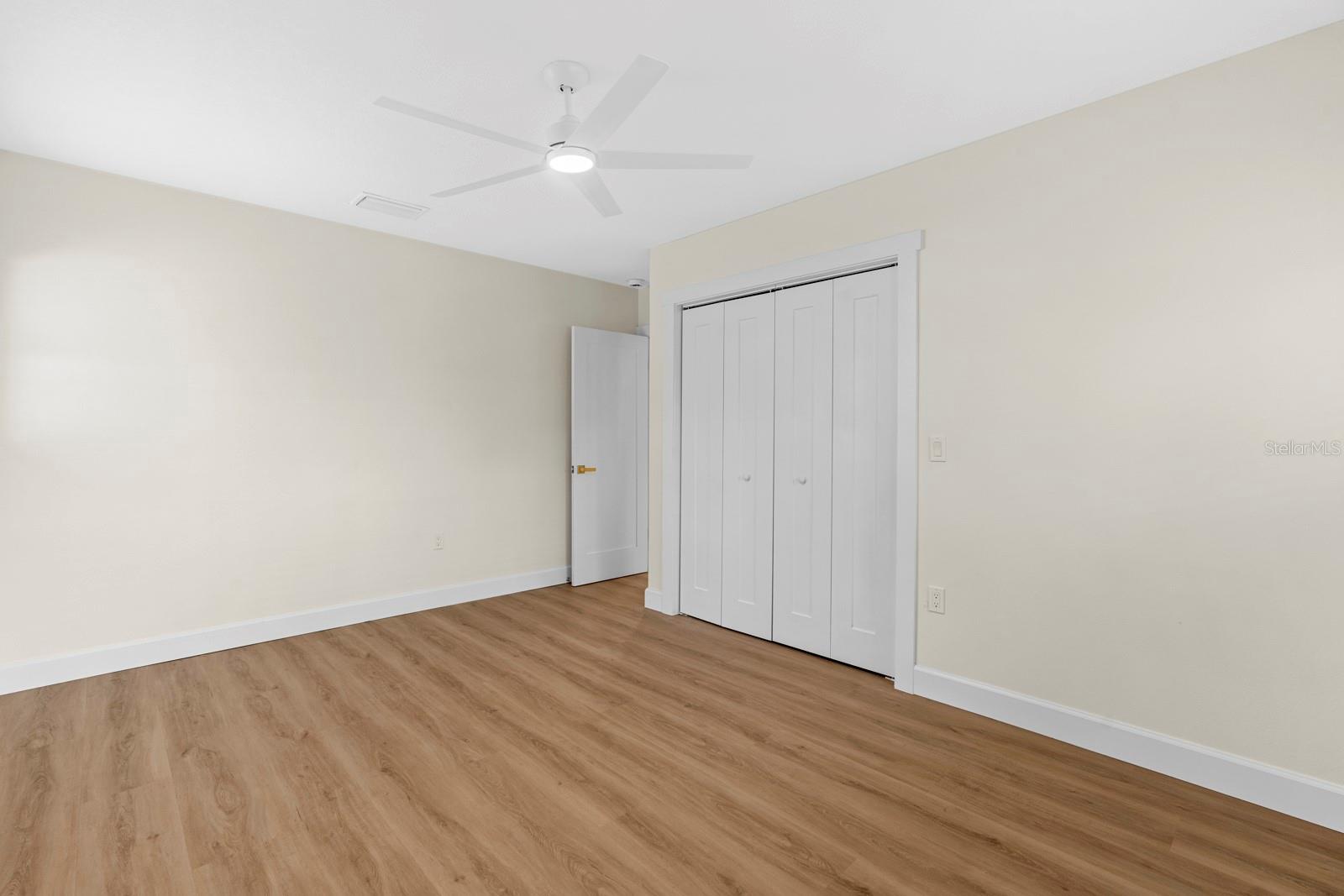 Image 40 of 68 For 4631 Sunset Boulevard