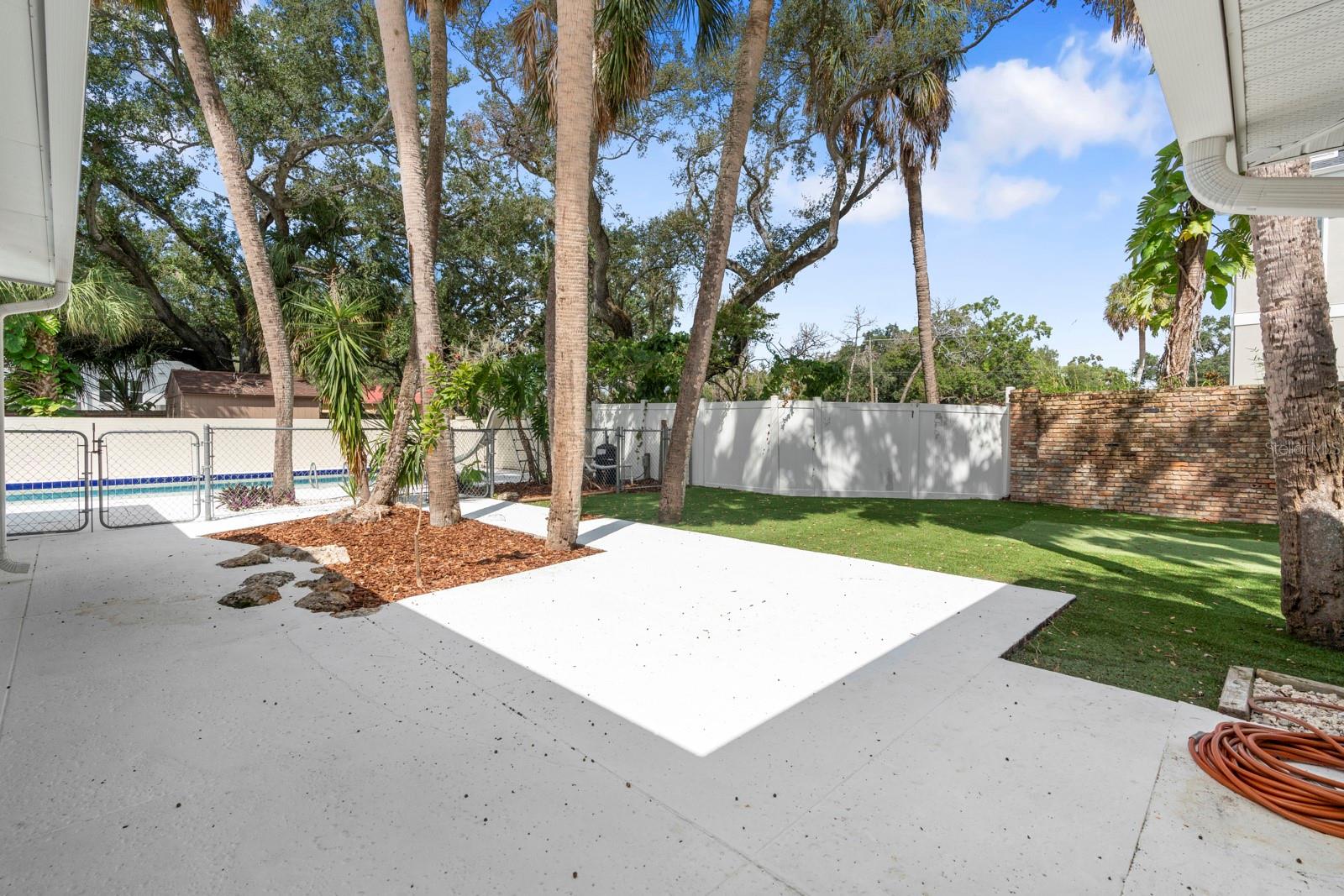 Image 48 of 68 For 4631 Sunset Boulevard