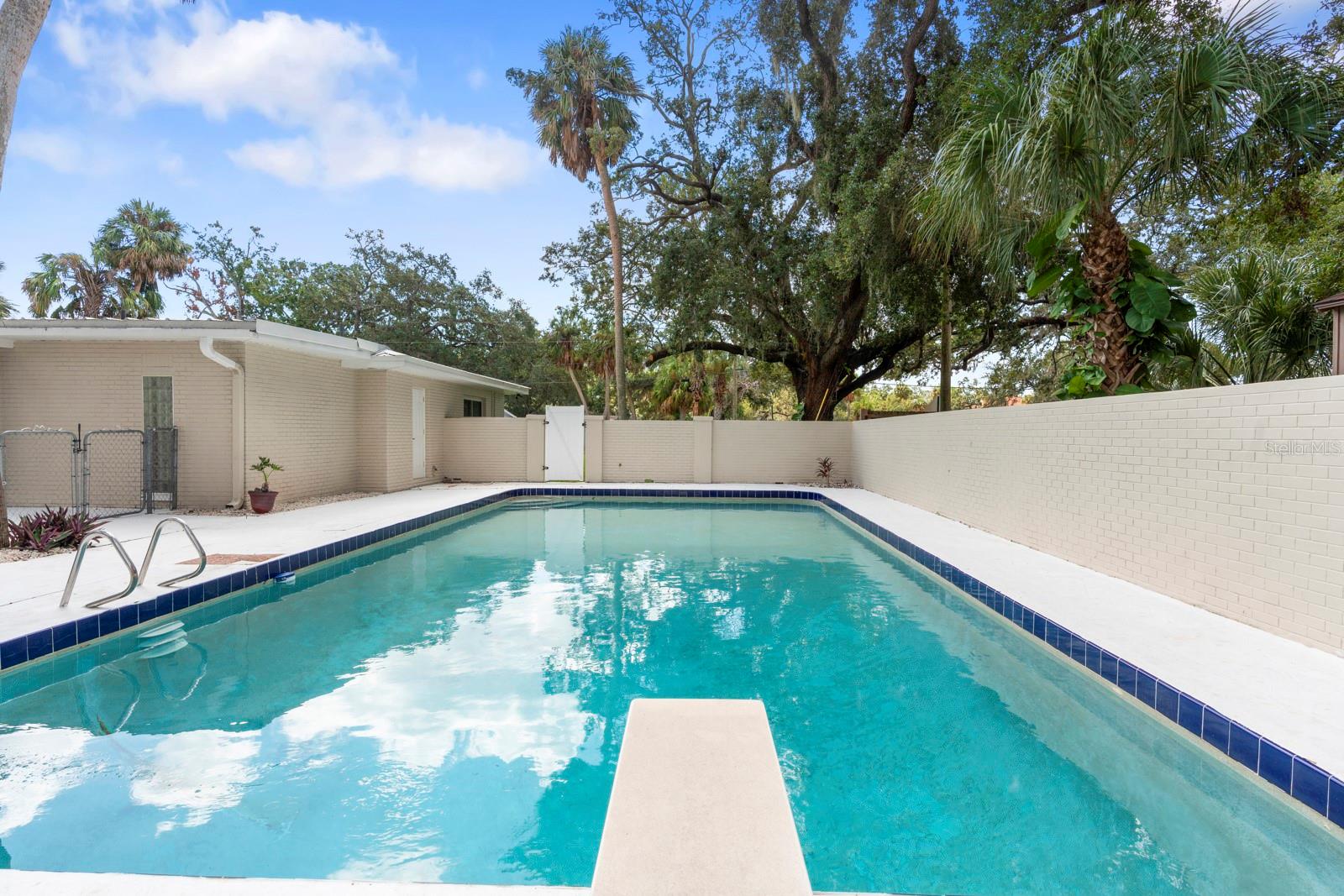 Image 54 of 68 For 4631 Sunset Boulevard