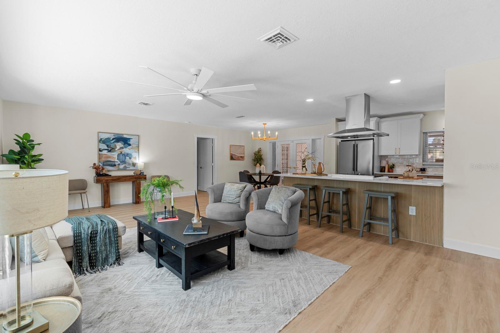 Image 8 of 68 For 4631 Sunset Boulevard