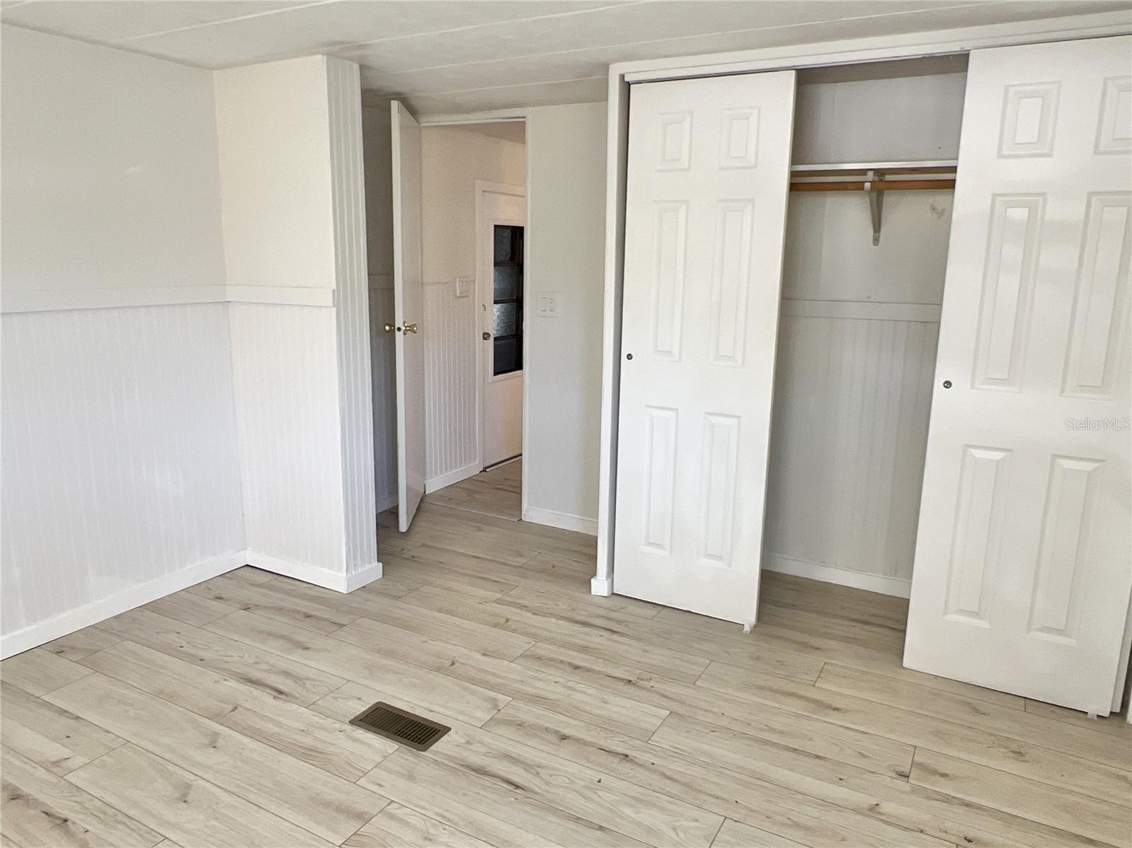Image 13 of 21 For 333 Mount Richmond Avenue Ne 344