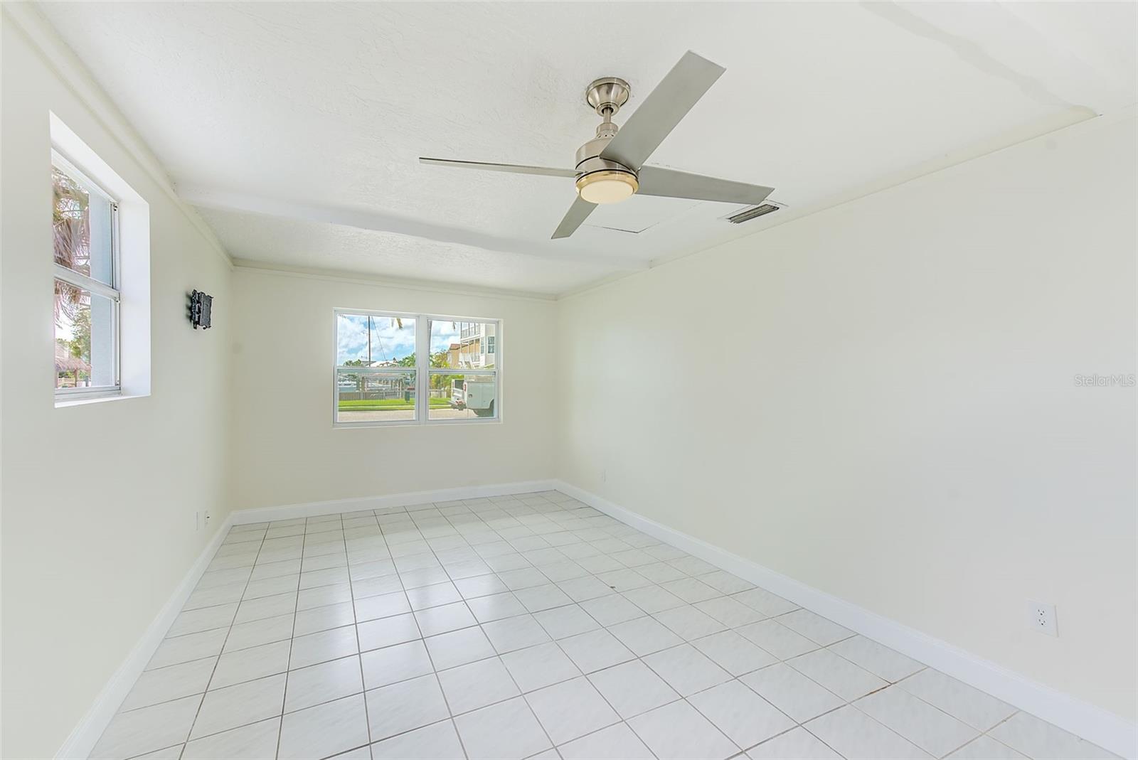 Image 16 of 29 For 178 175th Avenue E