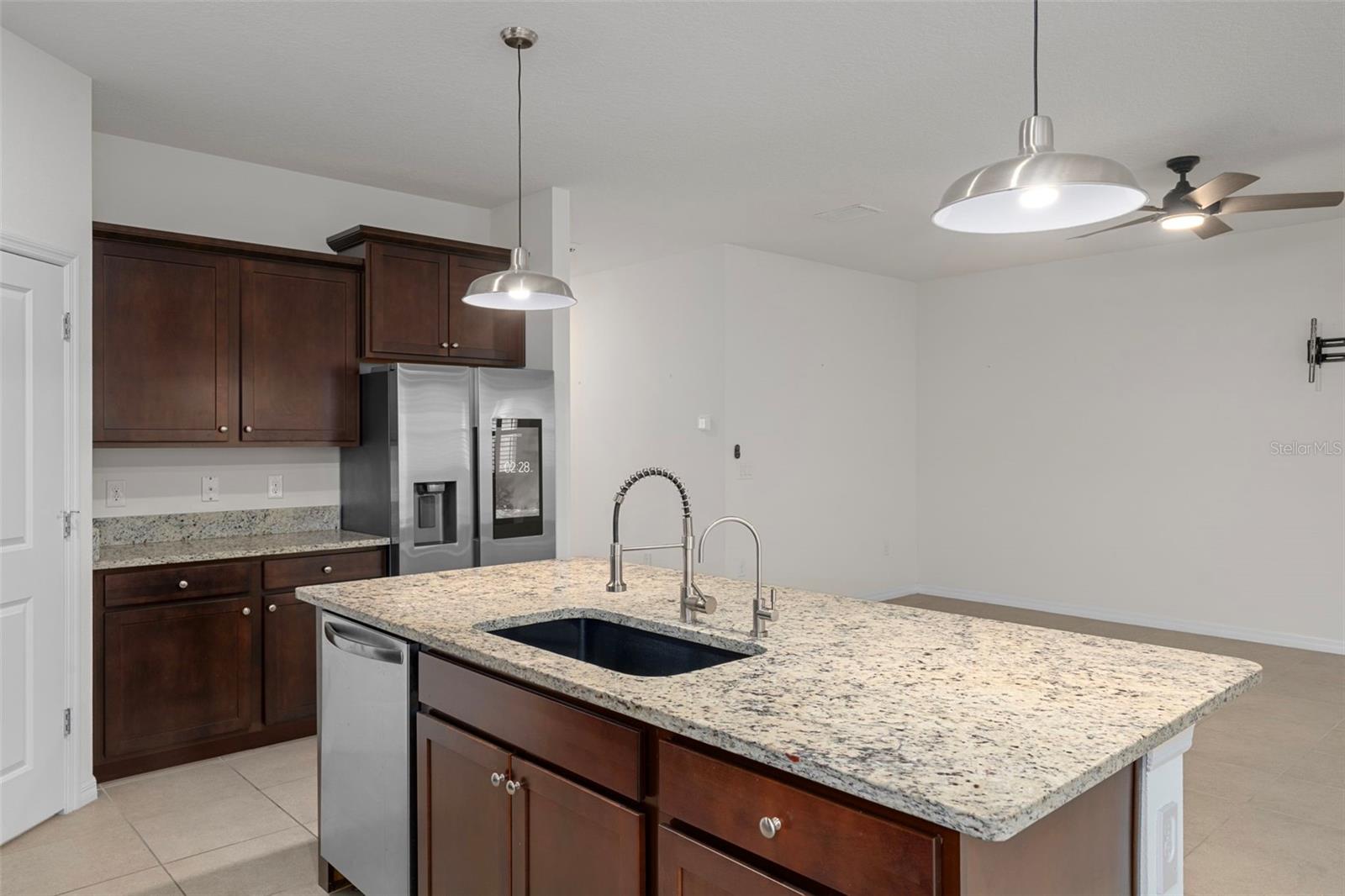 Image 12 of 50 For 12735 Eastpointe Drive