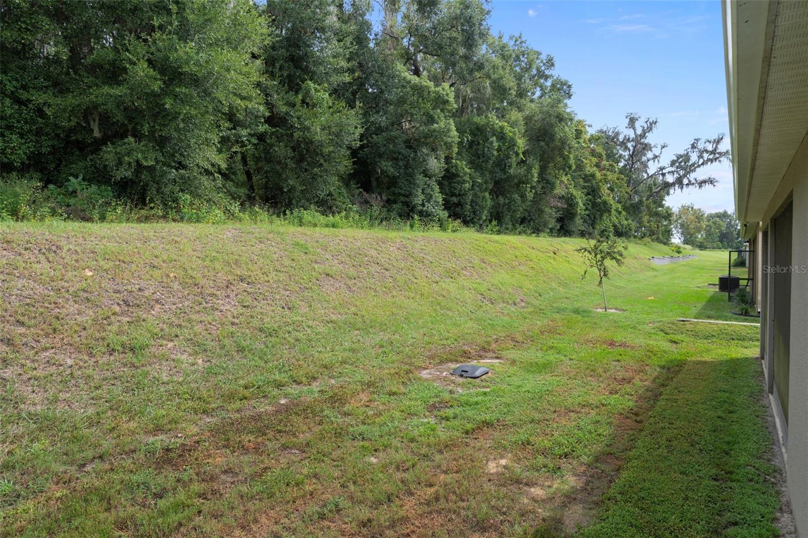 Image 25 of 50 For 12735 Eastpointe Drive