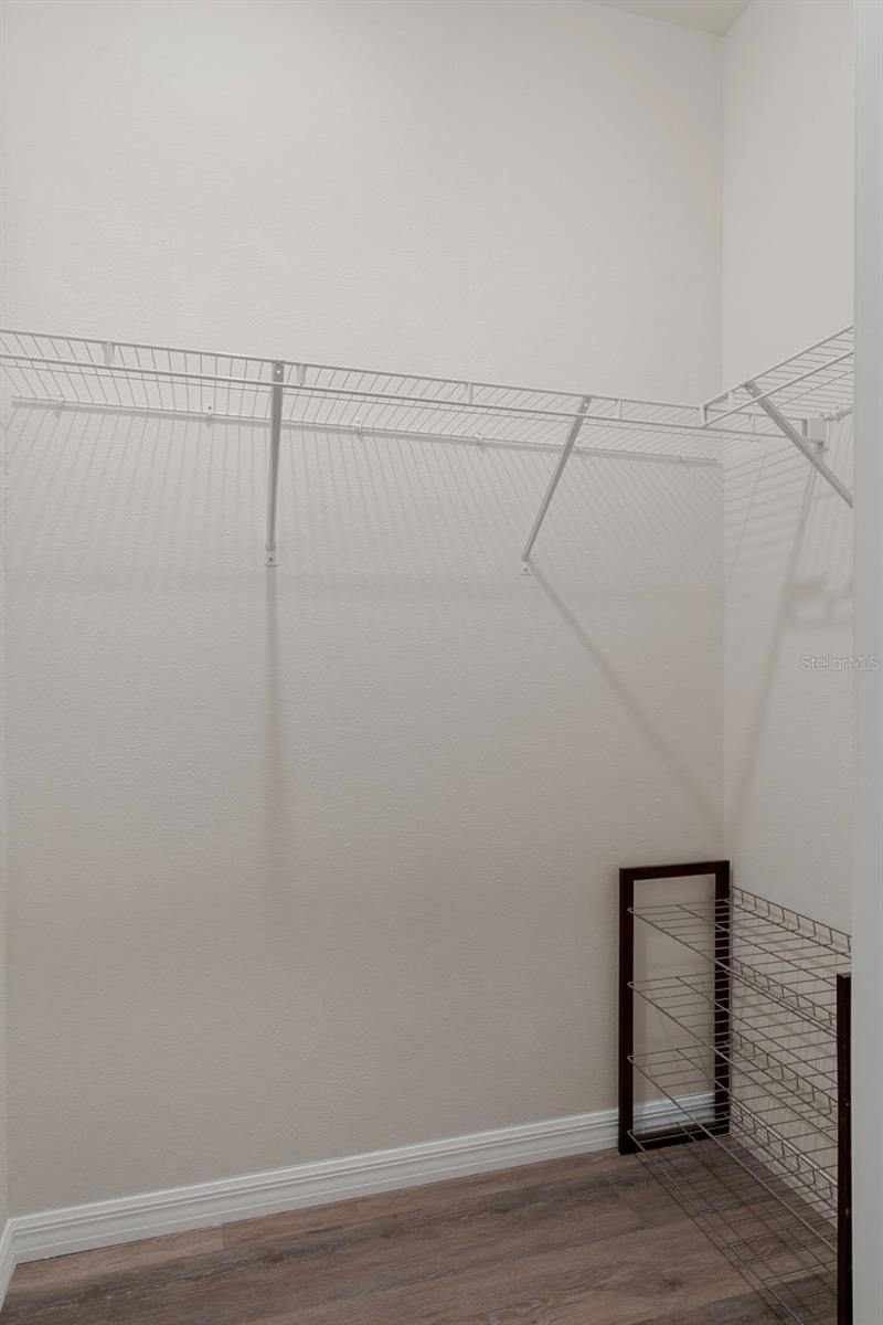 Image 28 of 50 For 12735 Eastpointe Drive