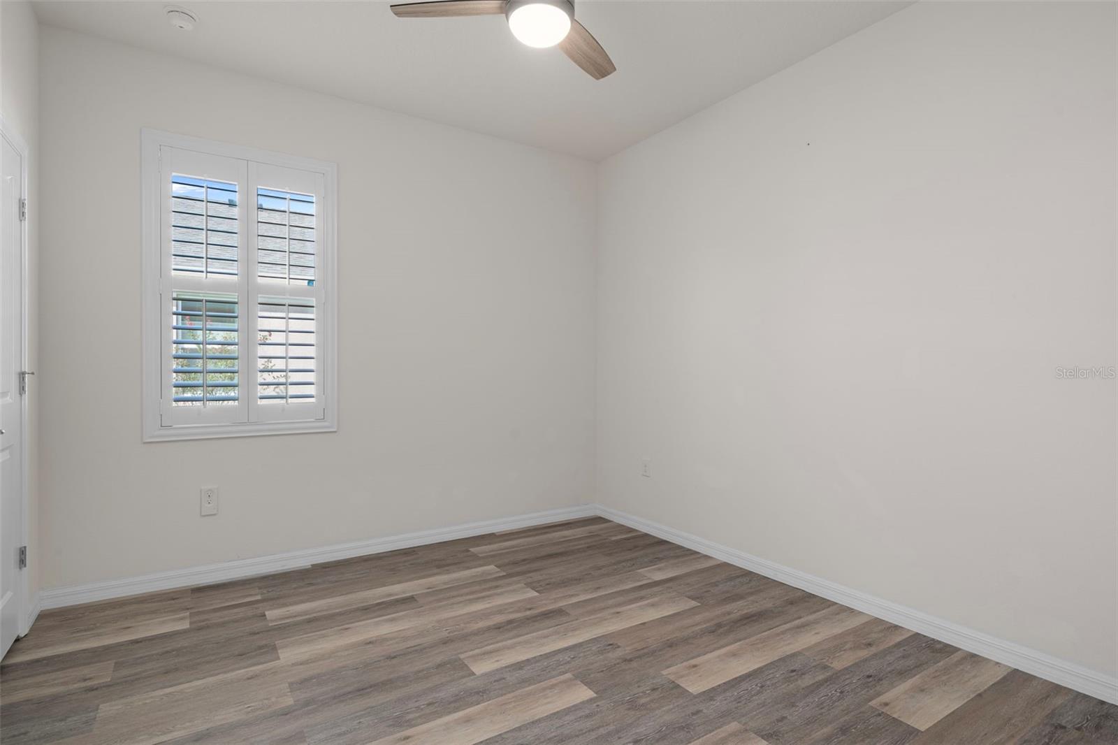 Image 29 of 50 For 12735 Eastpointe Drive