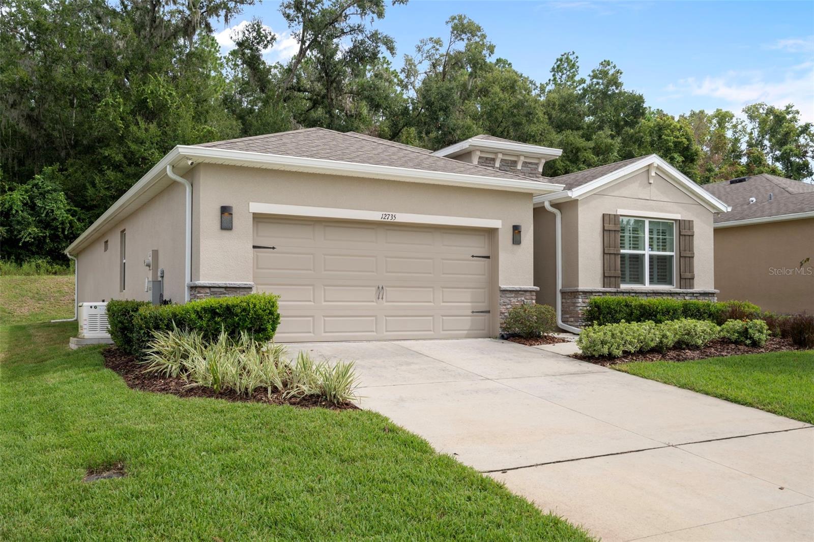 Image 3 of 50 For 12735 Eastpointe Drive