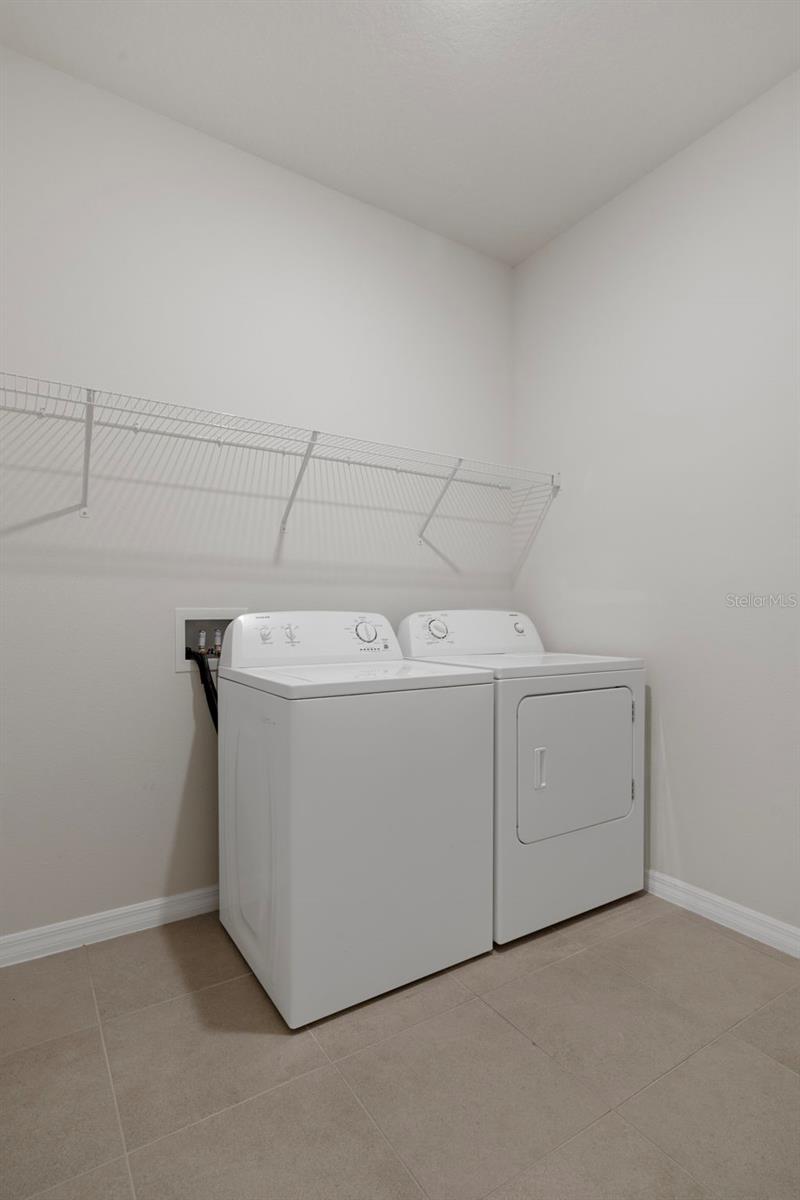 Image 31 of 50 For 12735 Eastpointe Drive