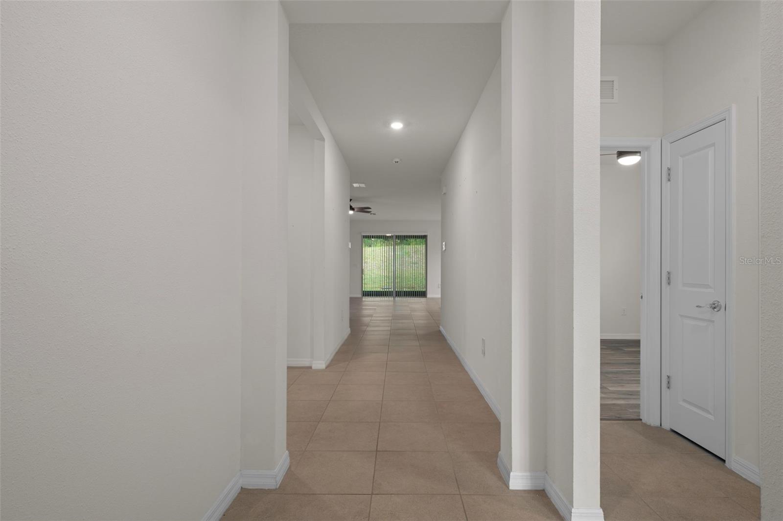 Image 6 of 50 For 12735 Eastpointe Drive