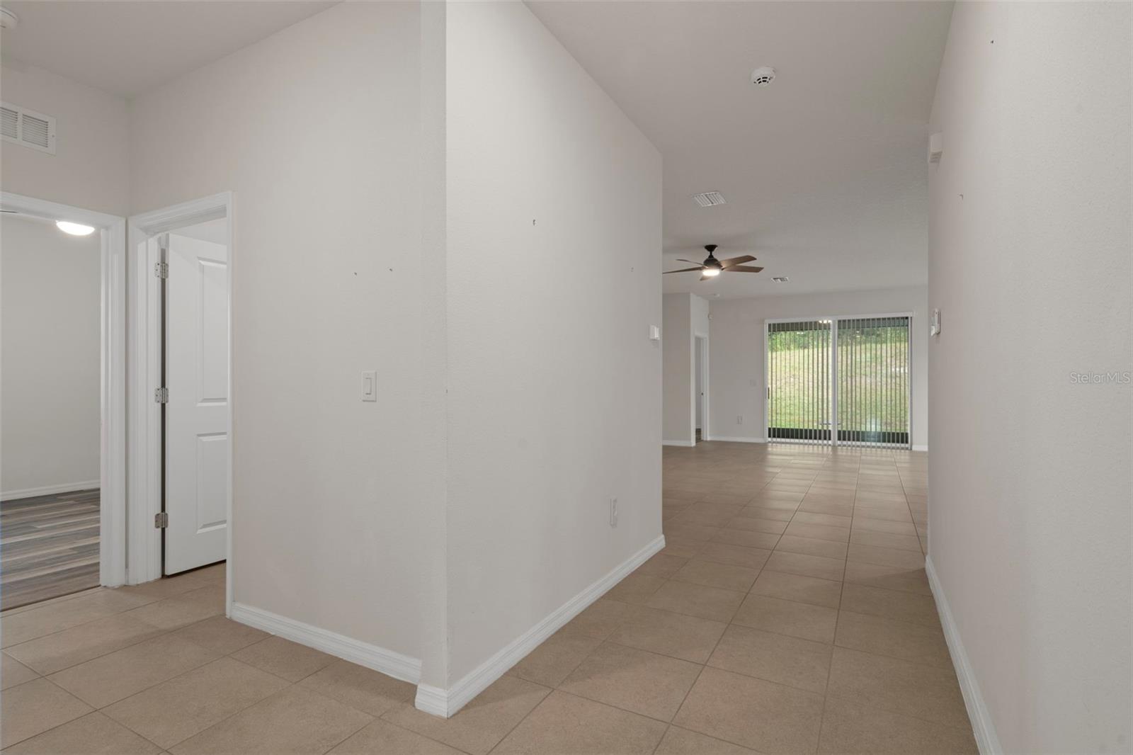 Image 7 of 50 For 12735 Eastpointe Drive