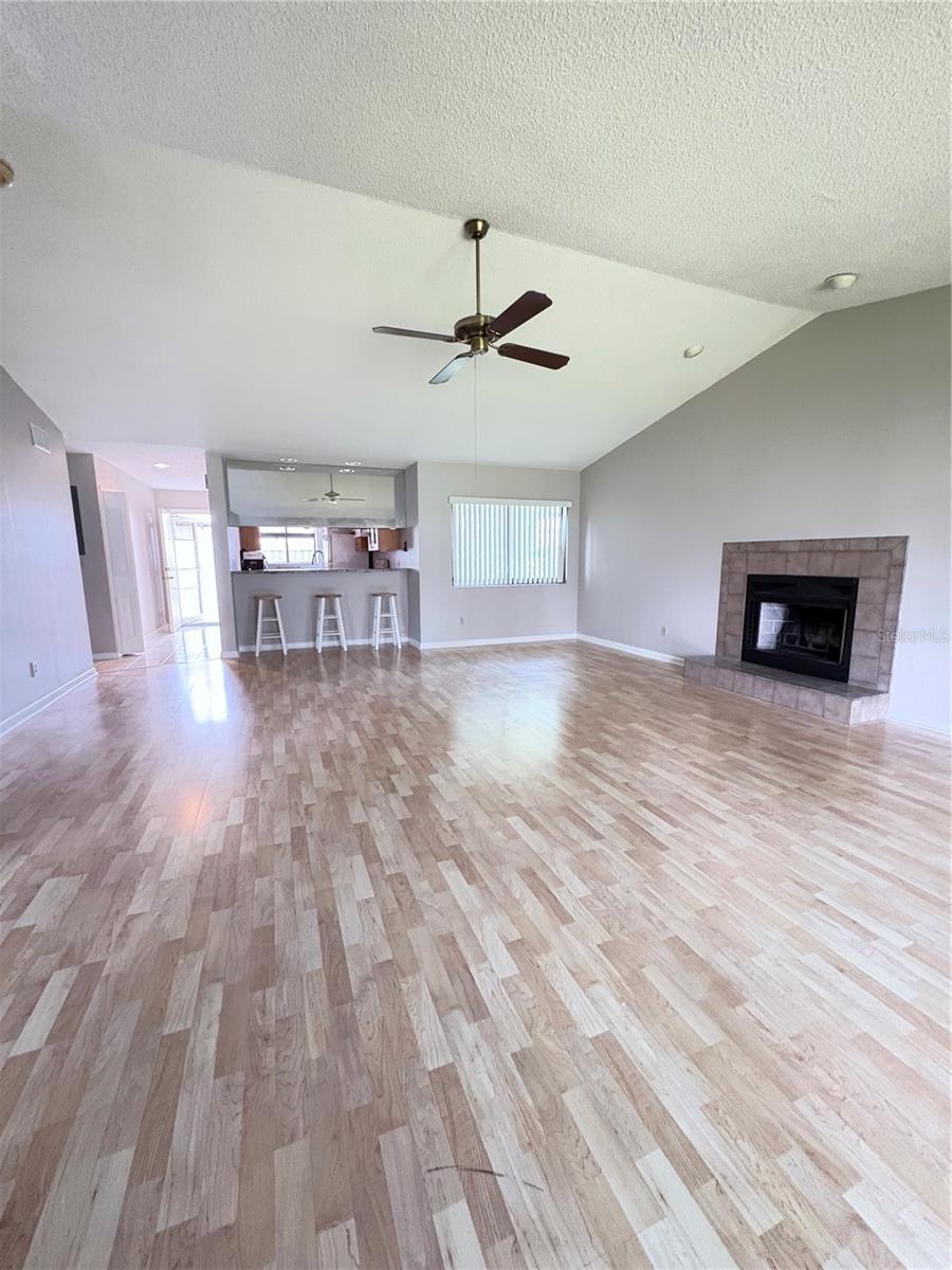 Image 19 of 30 For 1922 Whitney Way