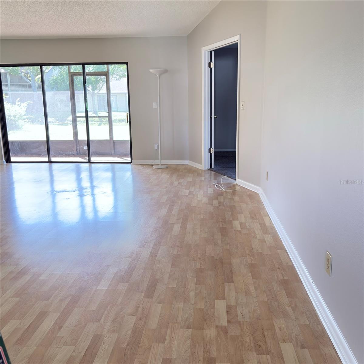 Image 20 of 30 For 1922 Whitney Way