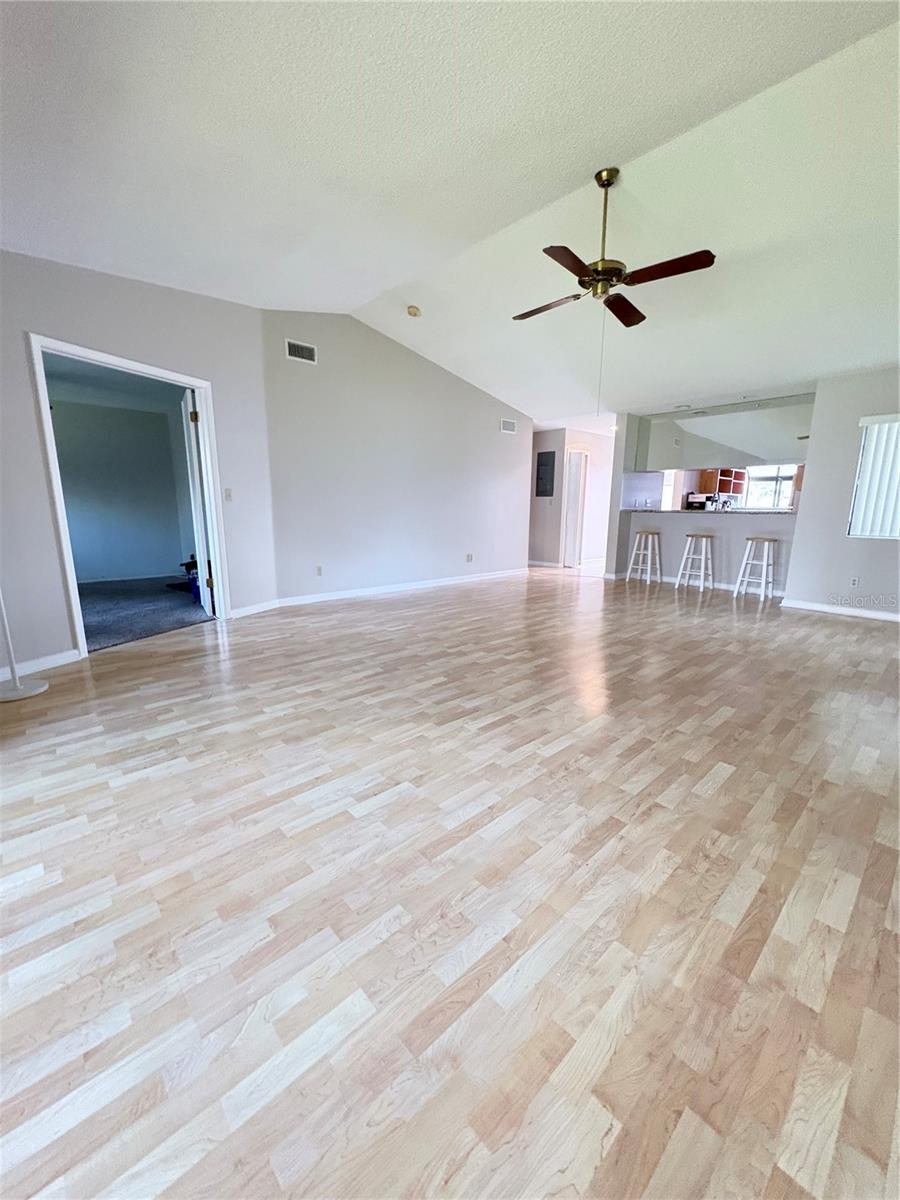 Image 23 of 30 For 1922 Whitney Way