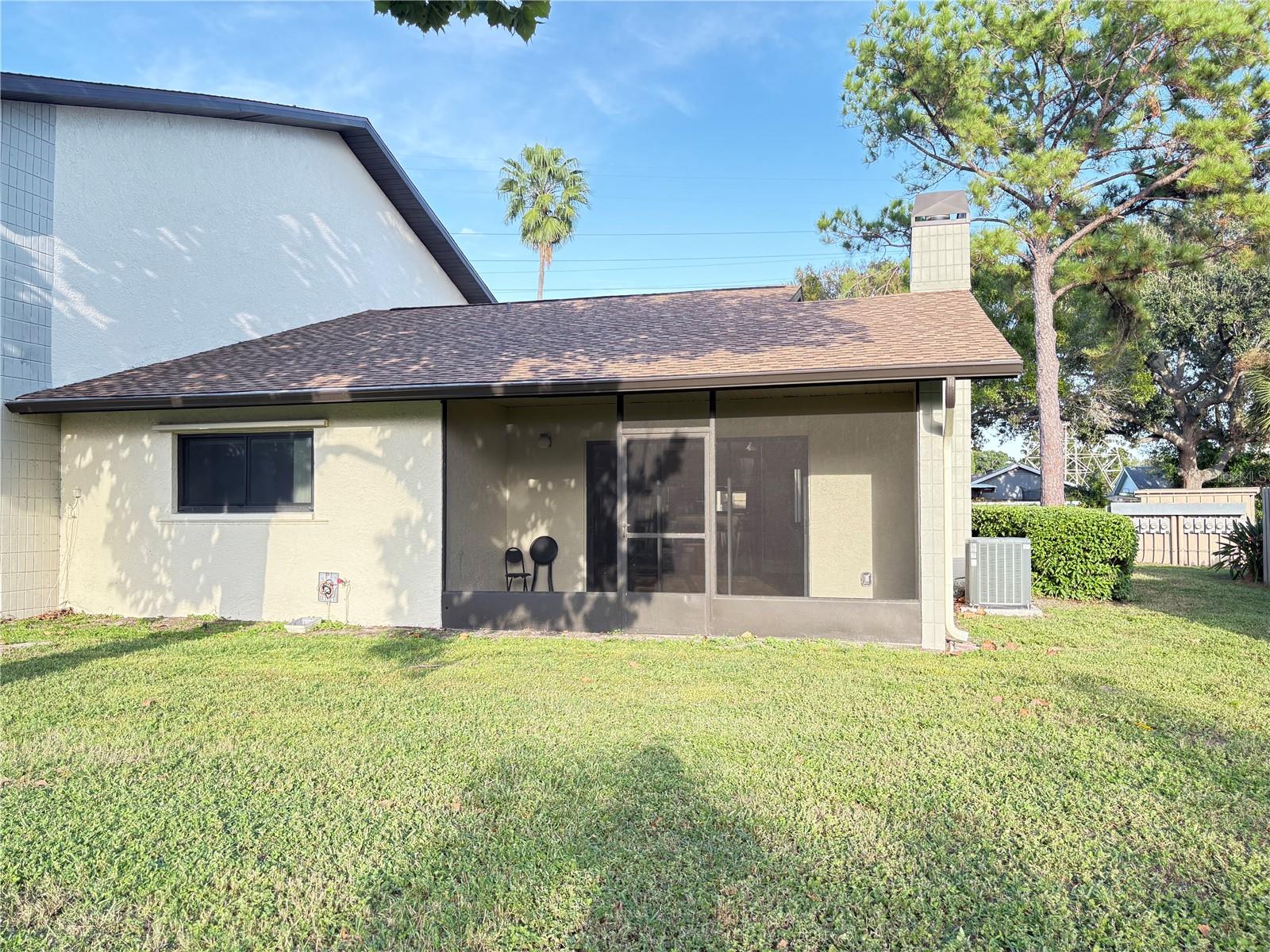 Image 27 of 30 For 1922 Whitney Way