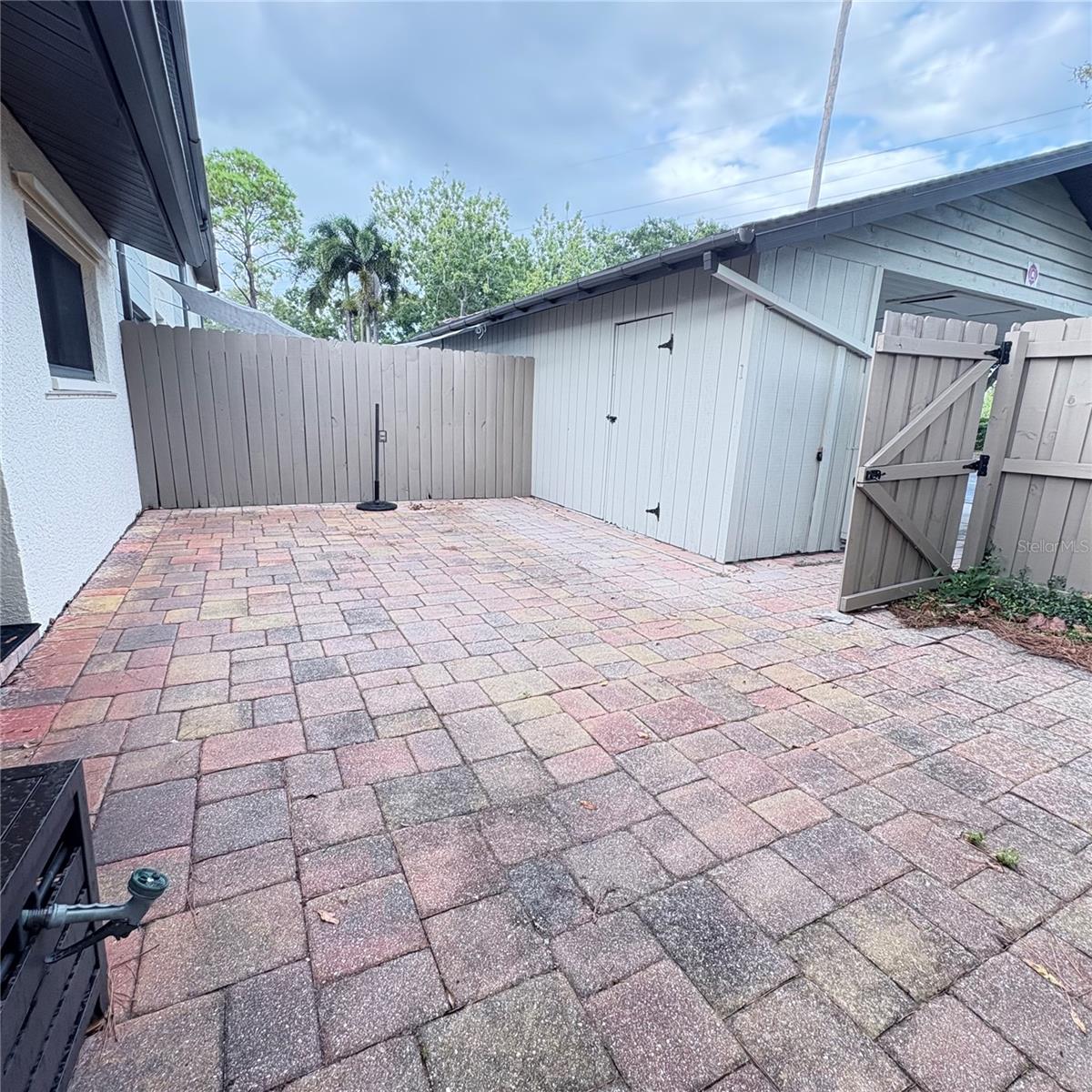 Image 3 of 30 For 1922 Whitney Way