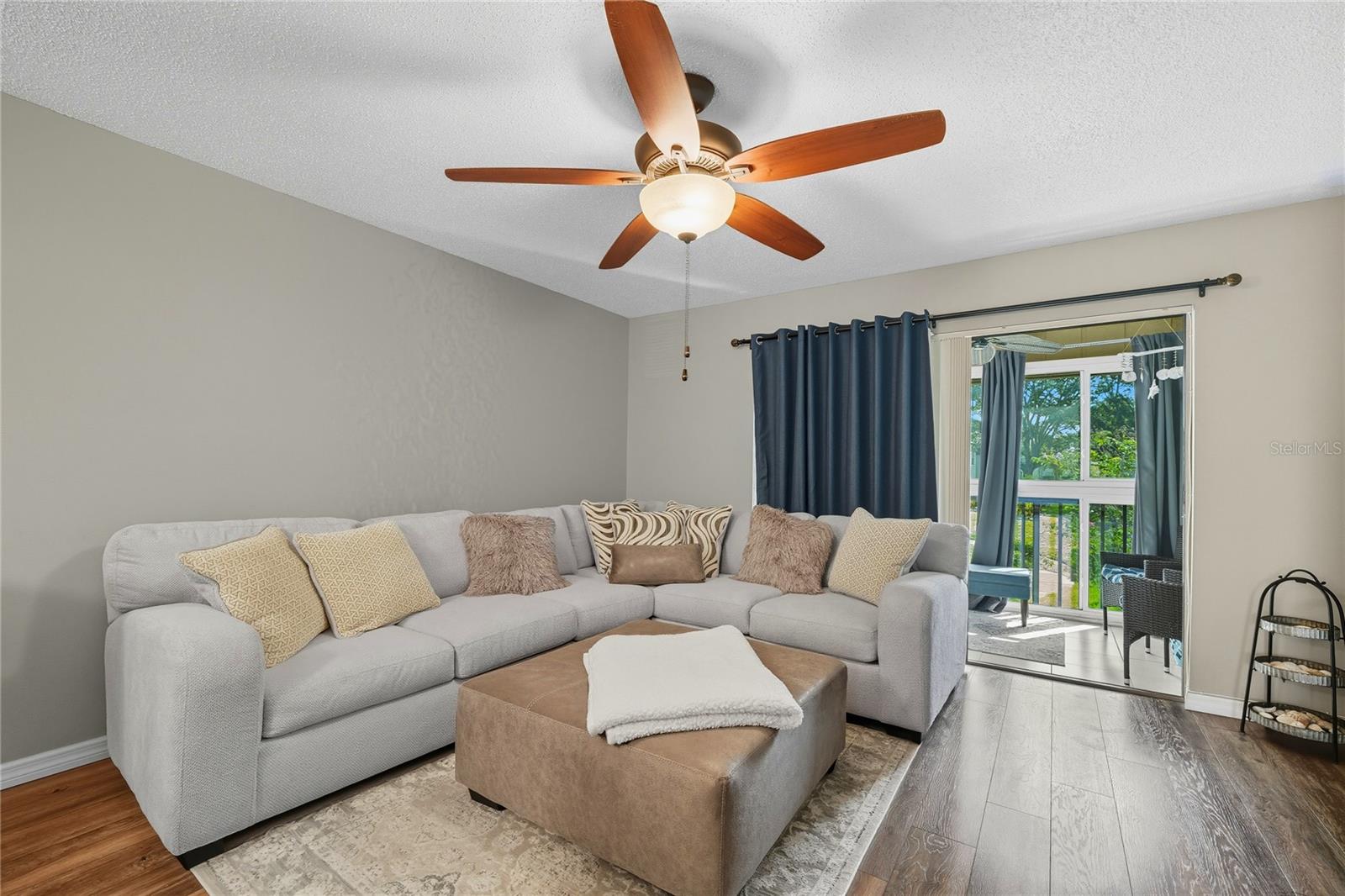 Image 3 of 29 For 2400 Winding Creek Boulevard 9-202