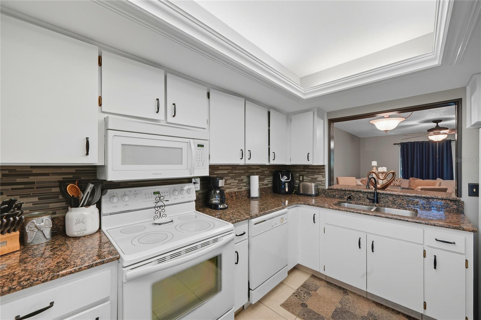 Image 5 of 29 For 2400 Winding Creek Boulevard 9-202