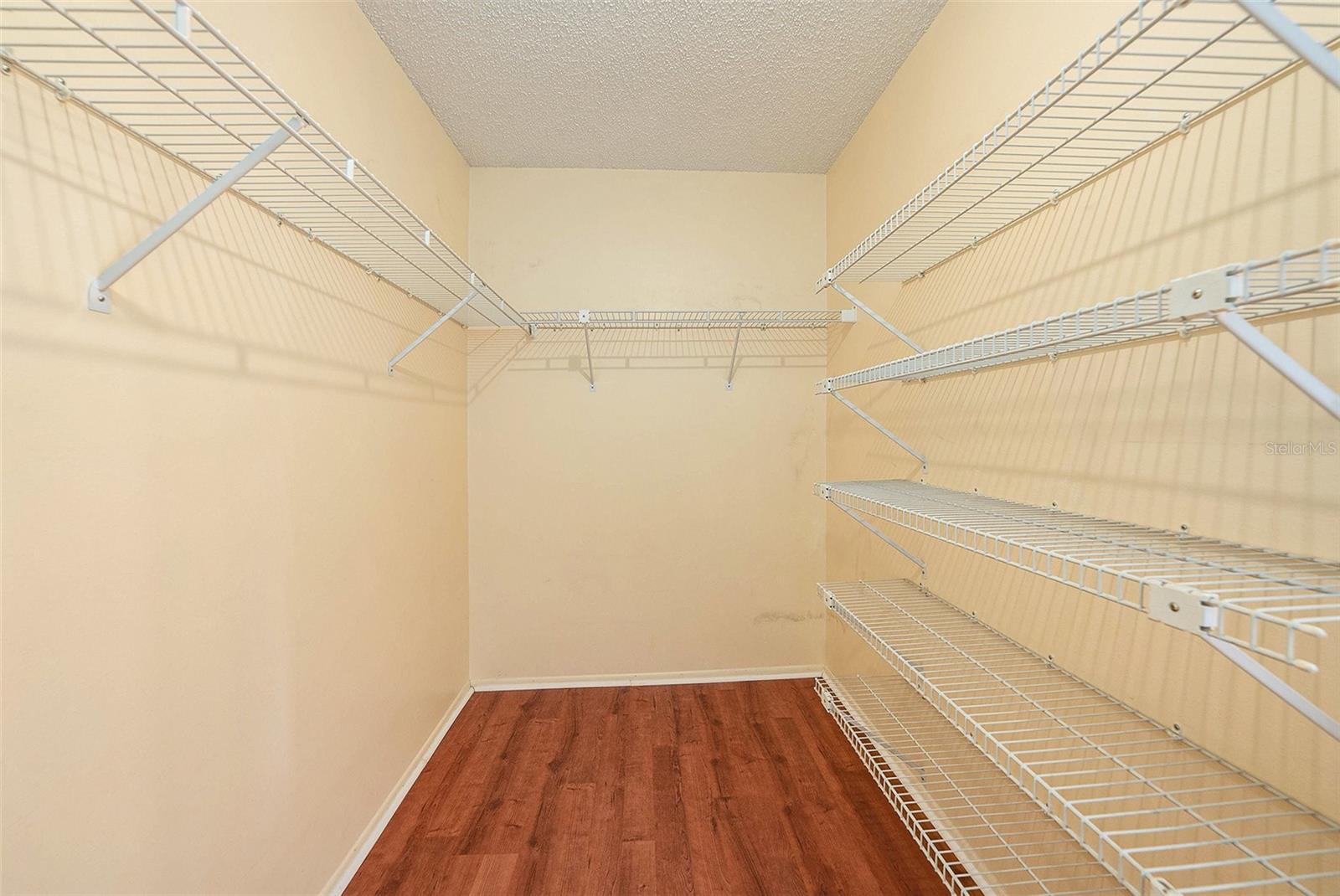 Image 16 of 26 For 9520 Baytree Court