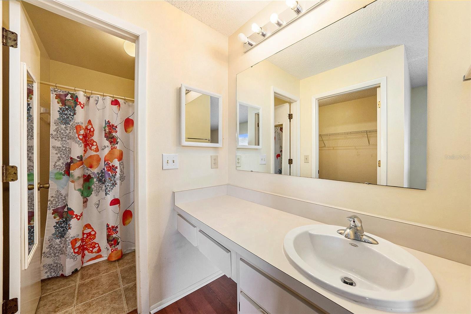 Image 17 of 26 For 9520 Baytree Court