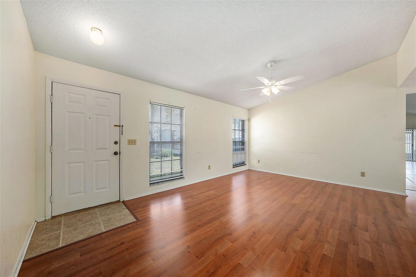 Image 5 of 26 For 9520 Baytree Court