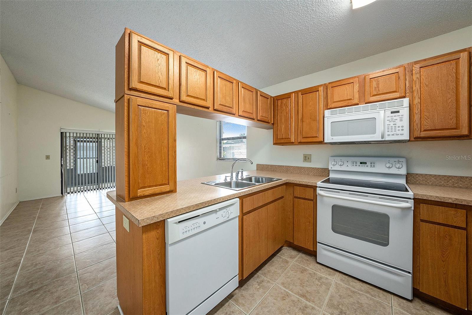 Image 8 of 26 For 9520 Baytree Court
